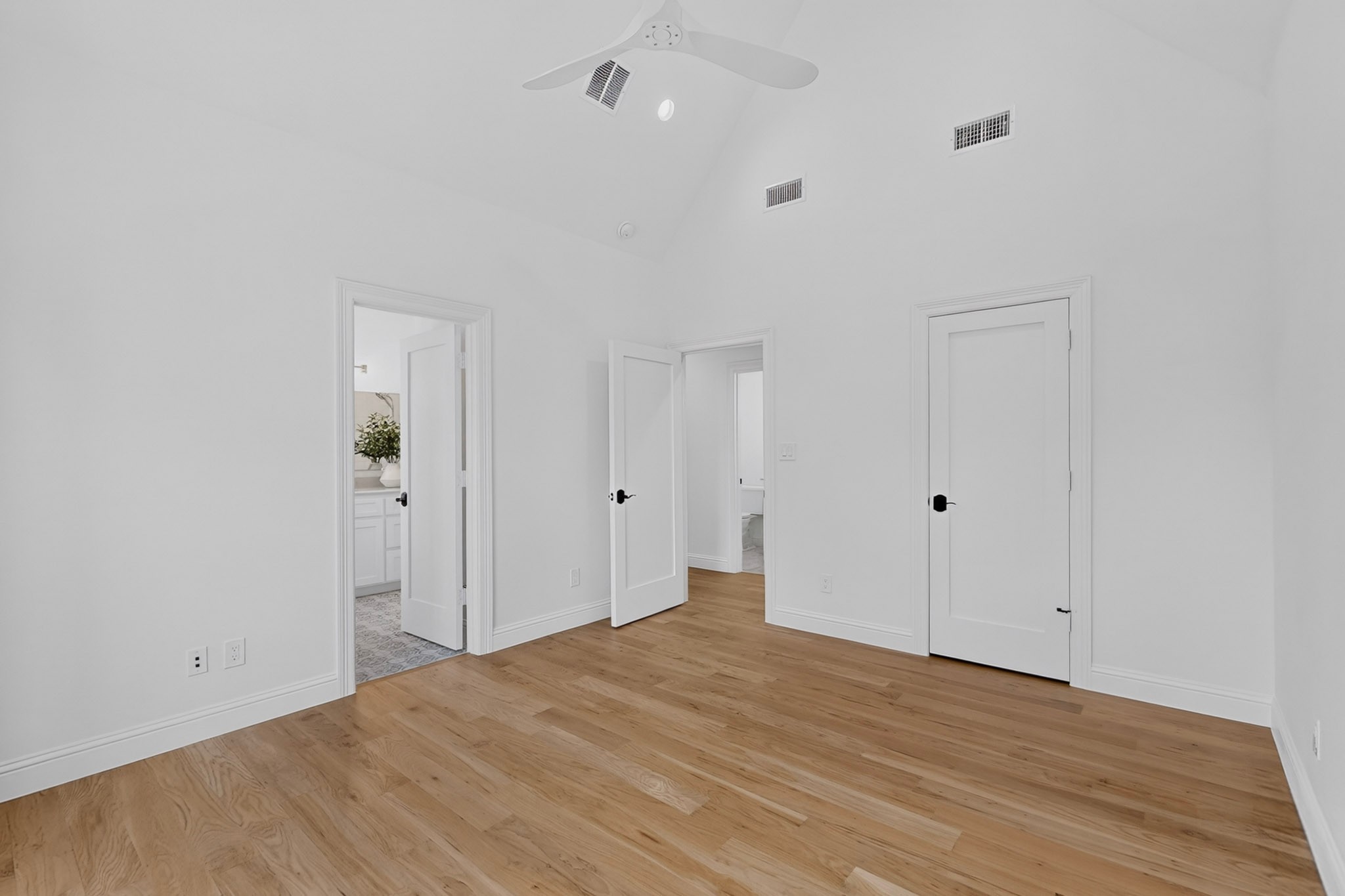 513 Lawnmeadow Drive