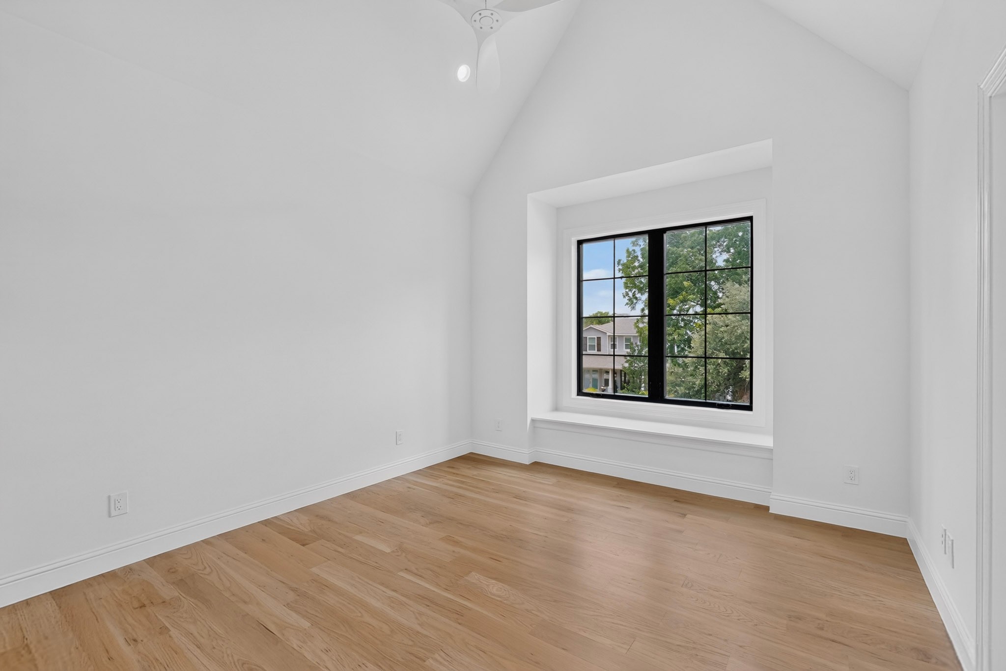 513 Lawnmeadow Drive