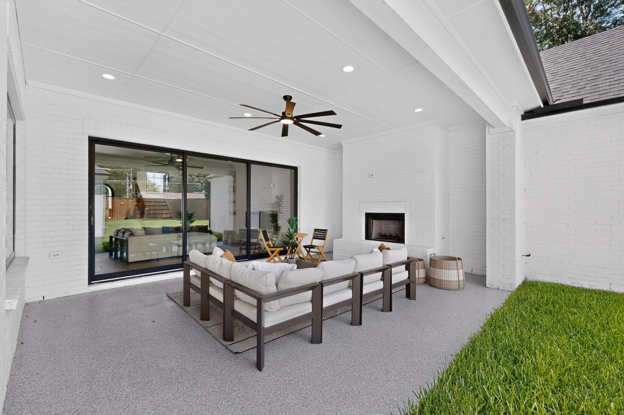 513 Lawnmeadow Drive