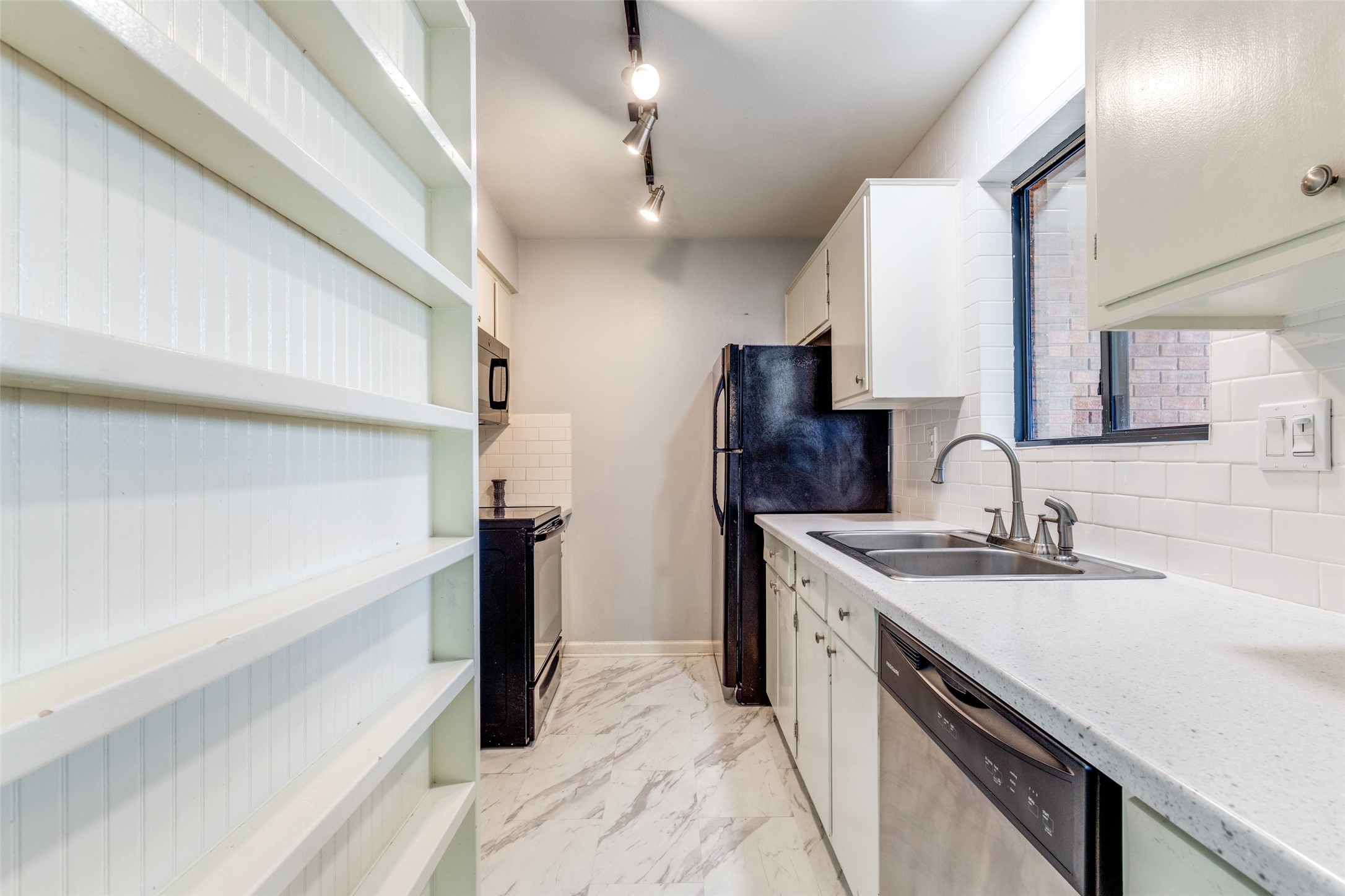 2803 Rio Branco Street 101J