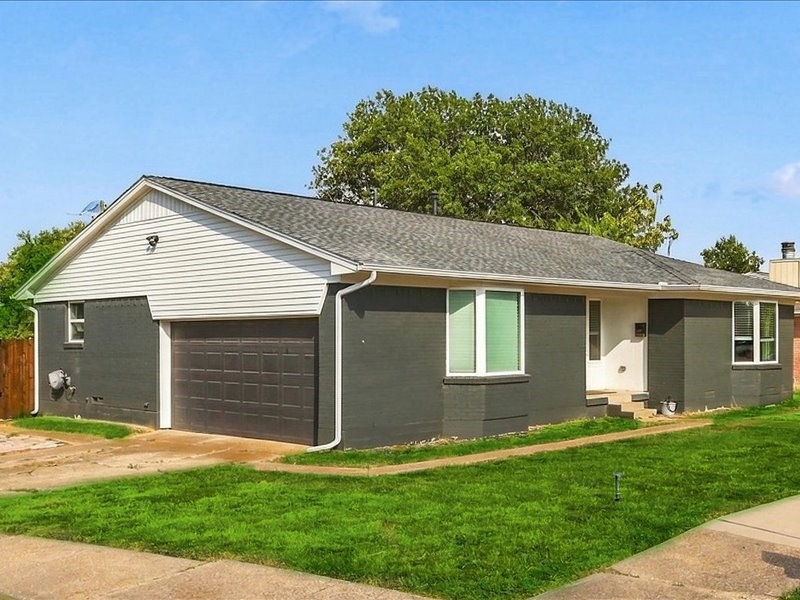 108 Joe White Street