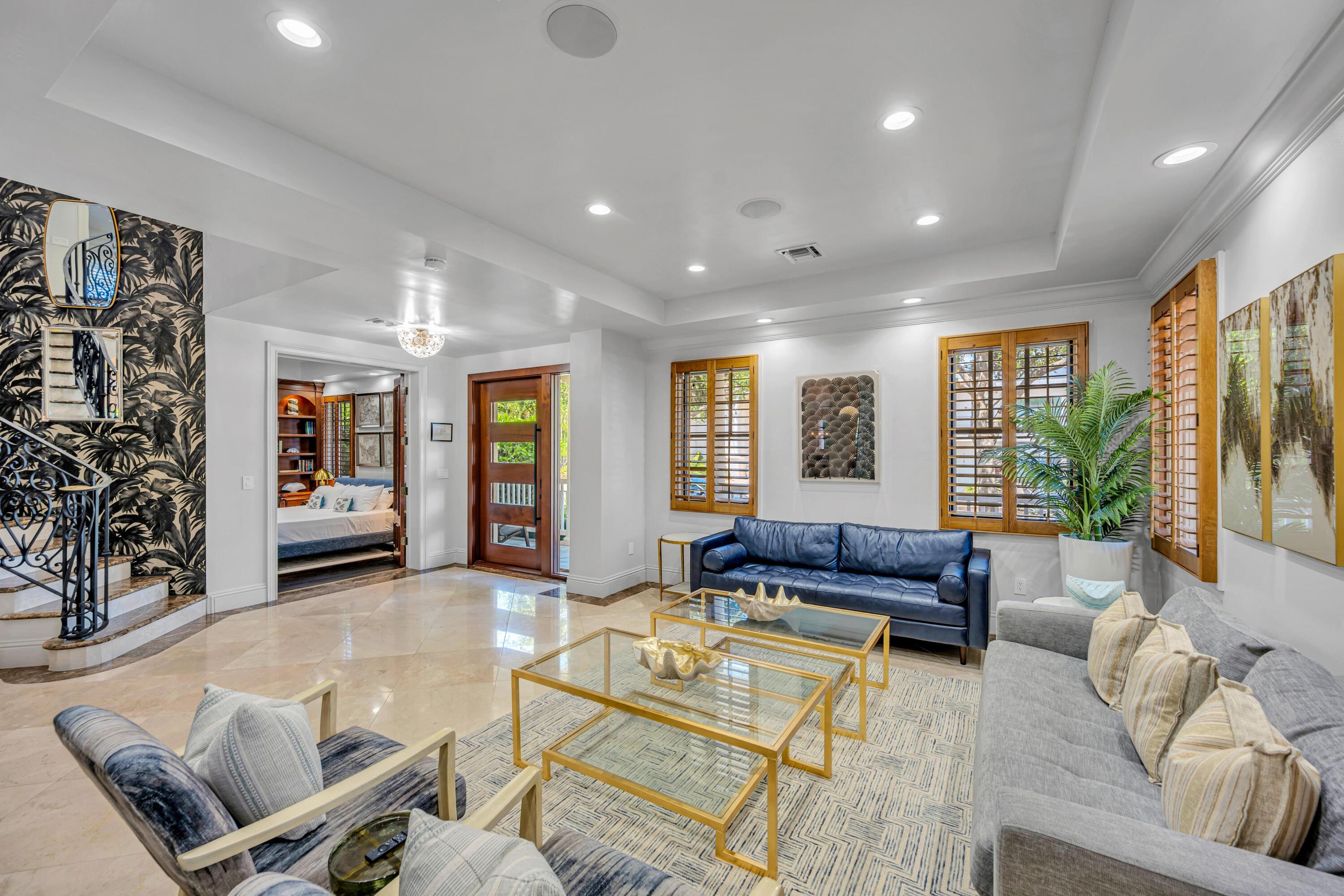1958 Harbourview Drive
