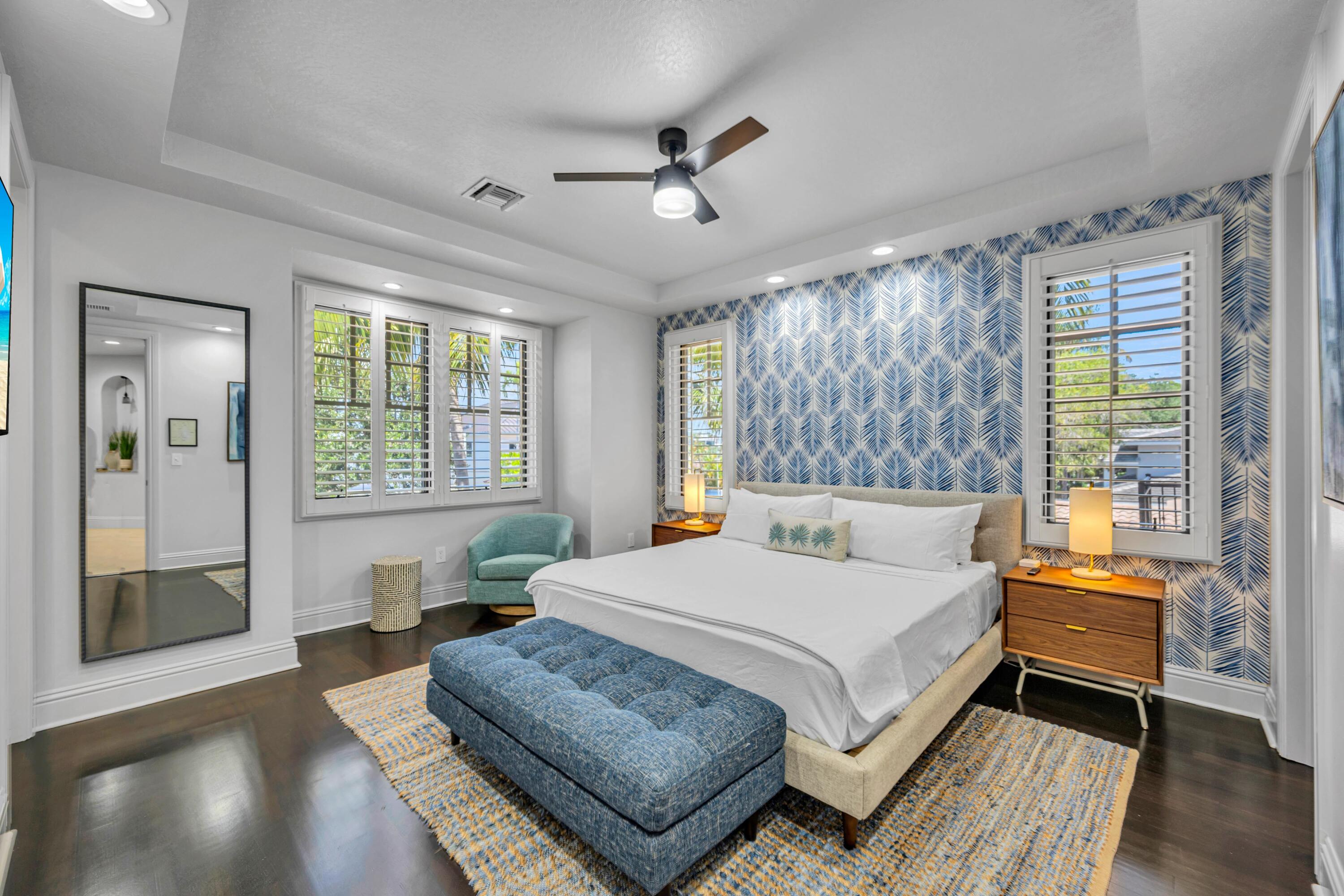 1958 Harbourview Drive