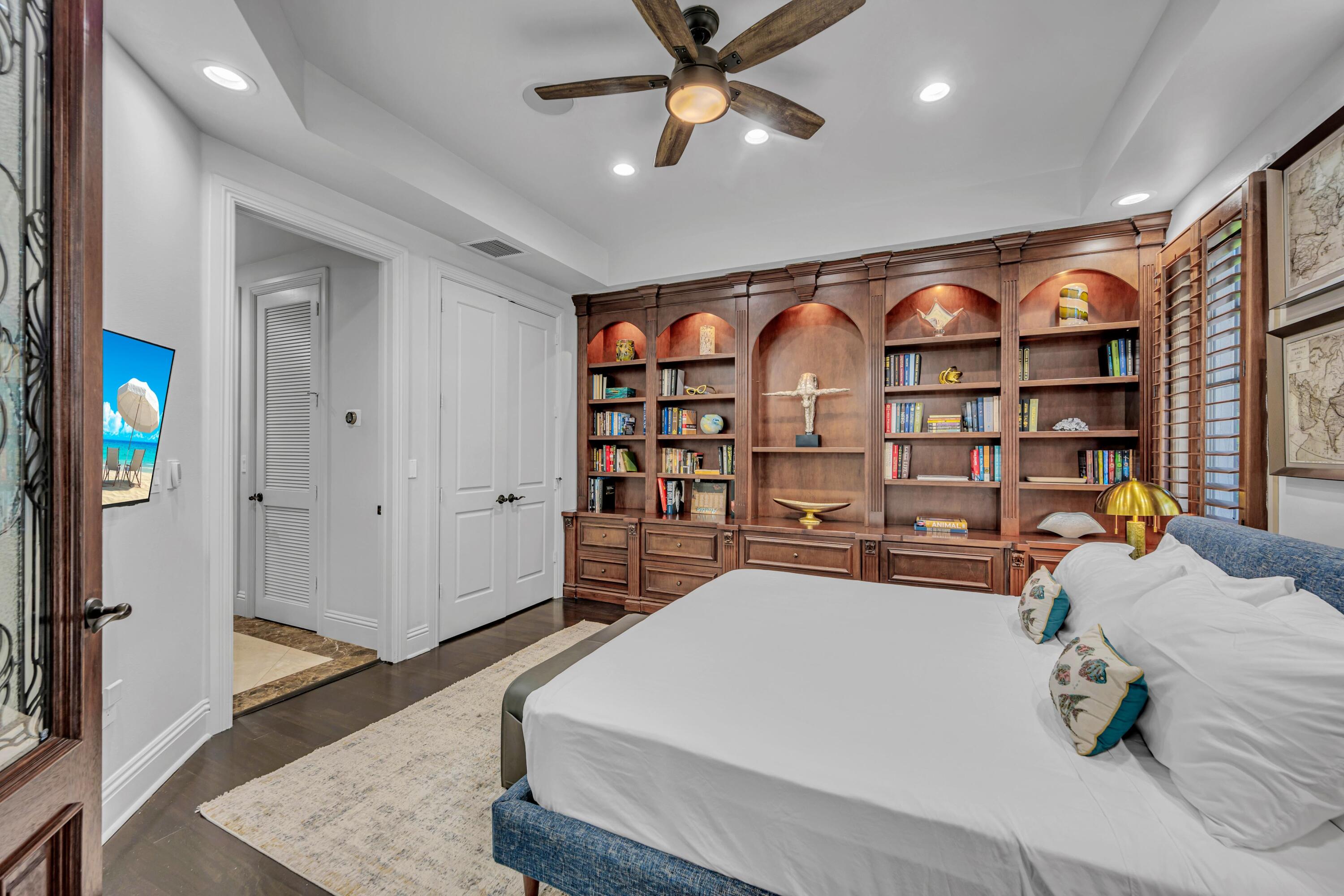 1958 Harbourview Drive