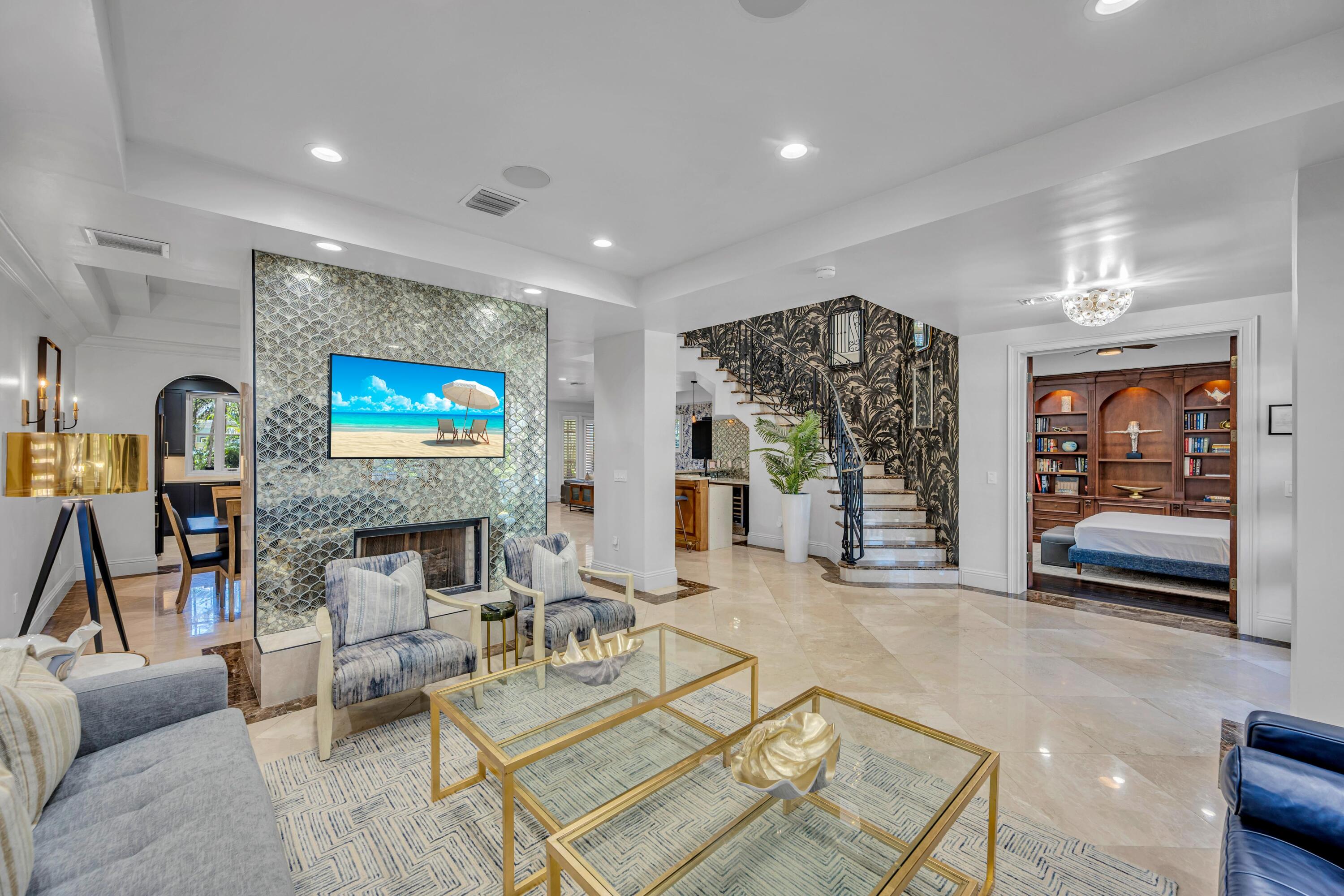 1958 Harbourview Drive