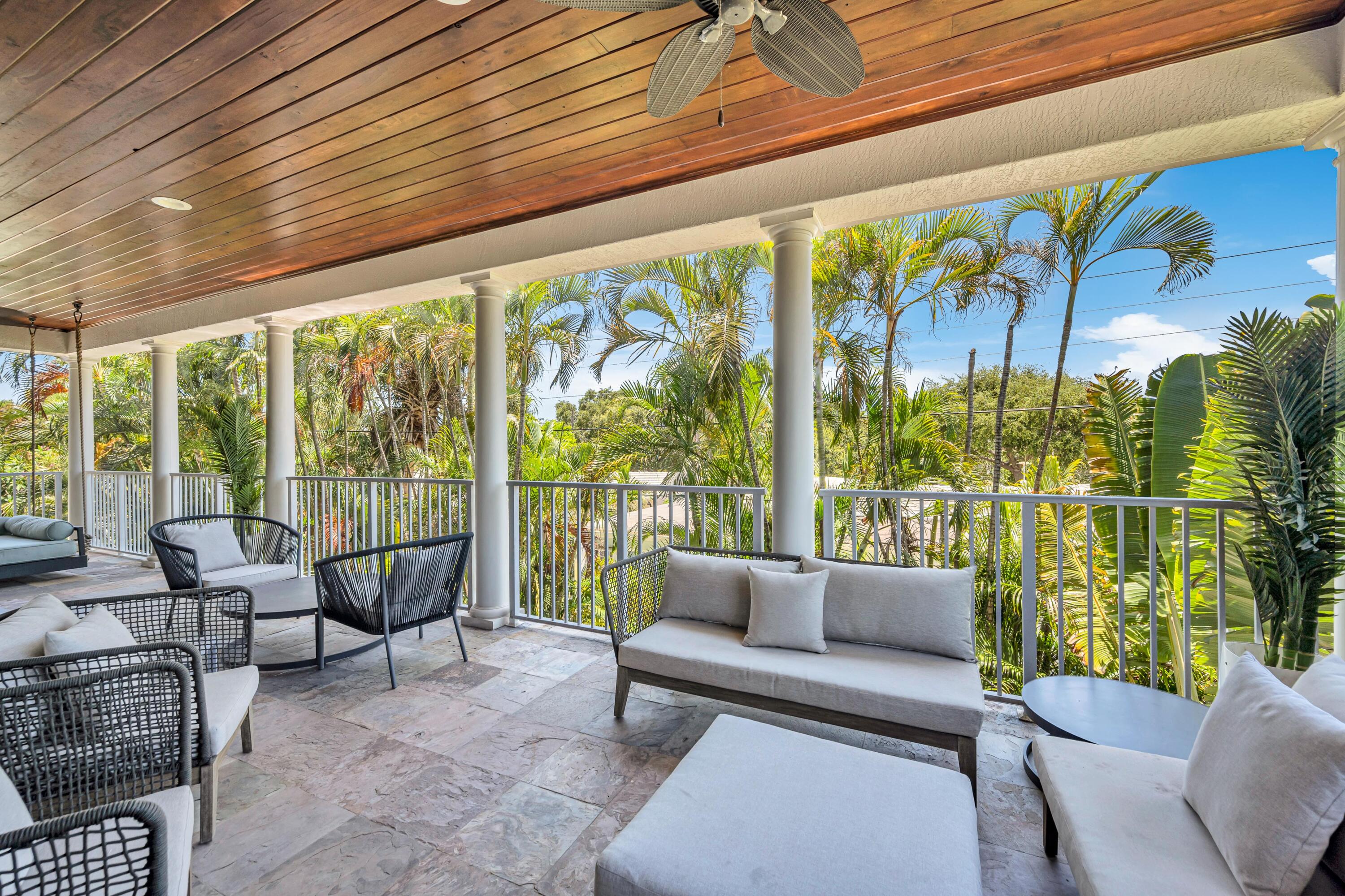 1958 Harbourview Drive