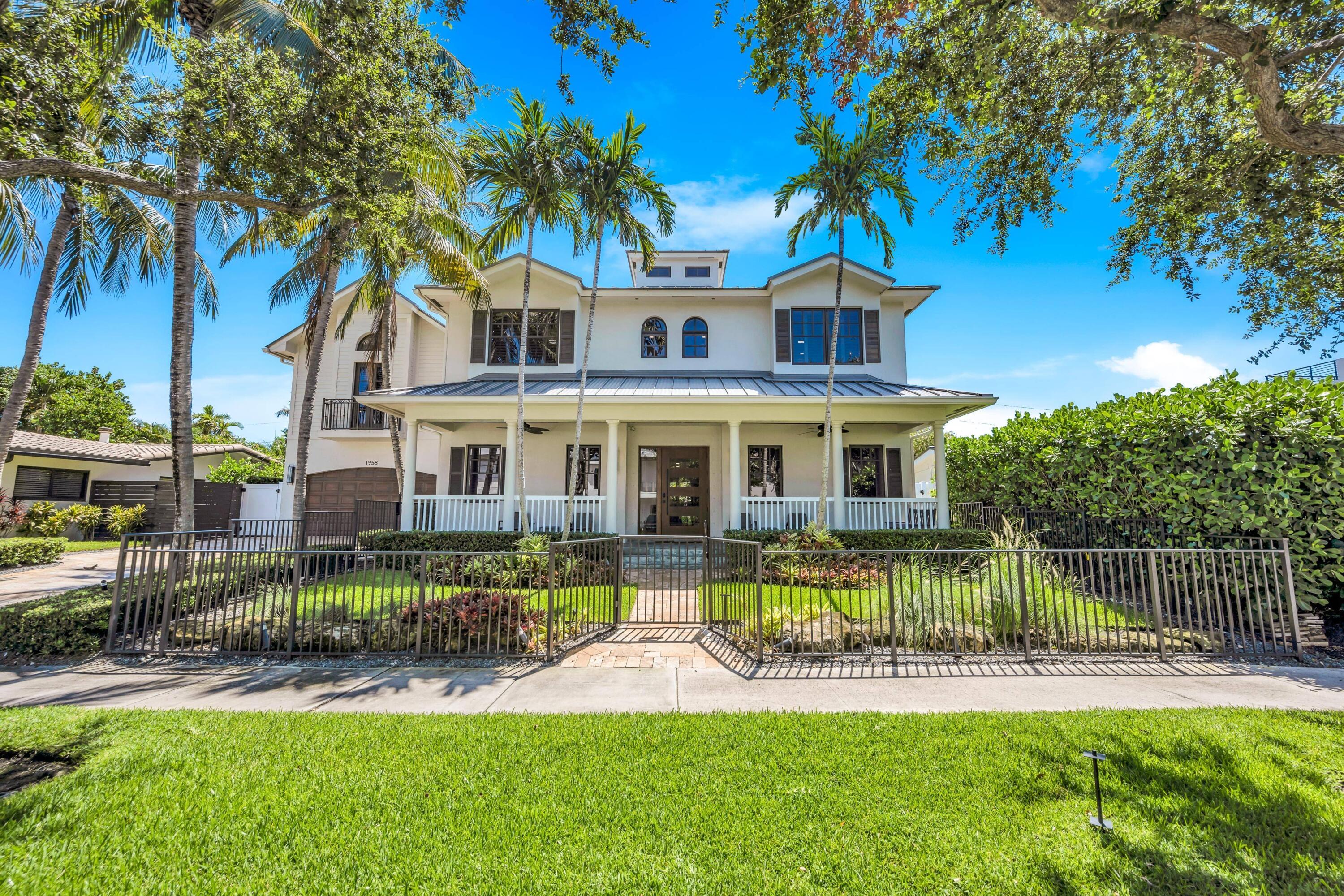 1958 Harbourview Drive