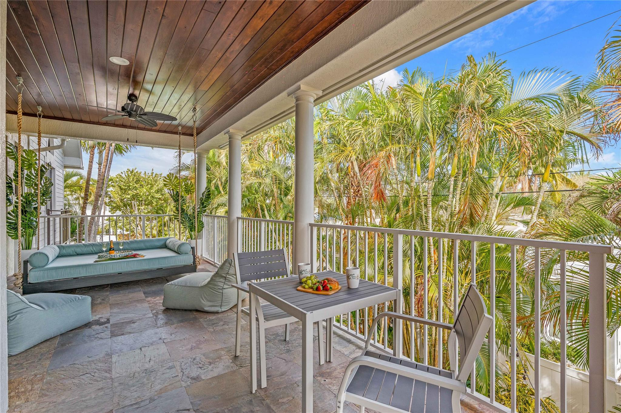 1958 Harbourview Dr.