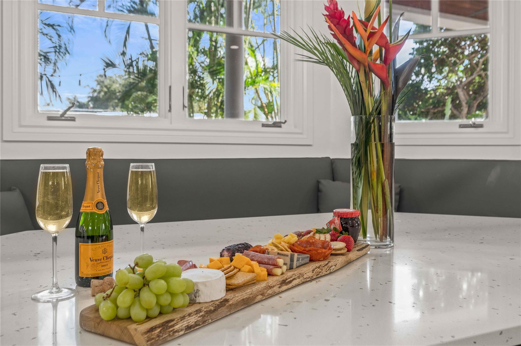 1958 Harbourview Dr.