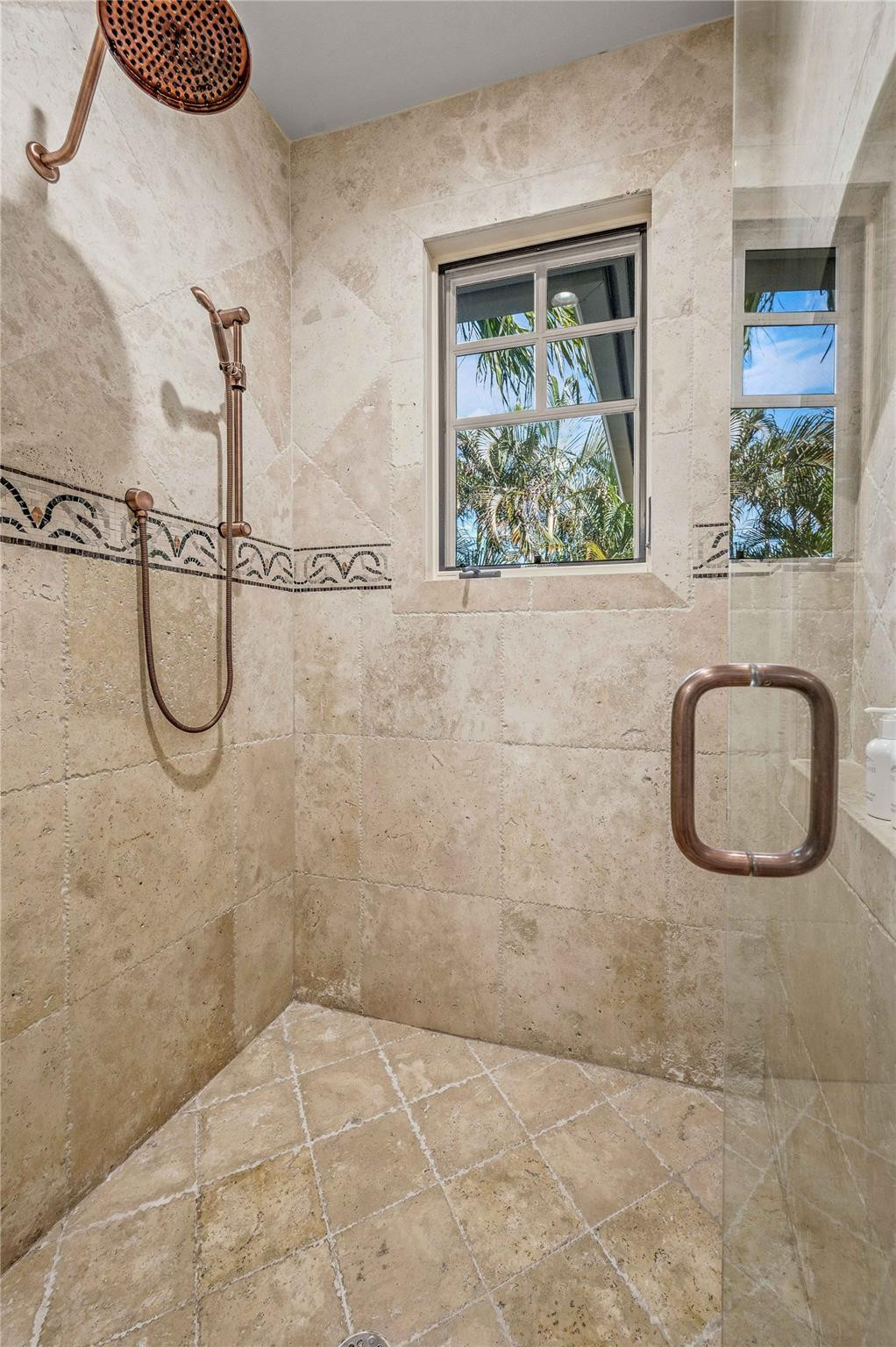 1958 Harbourview Dr.