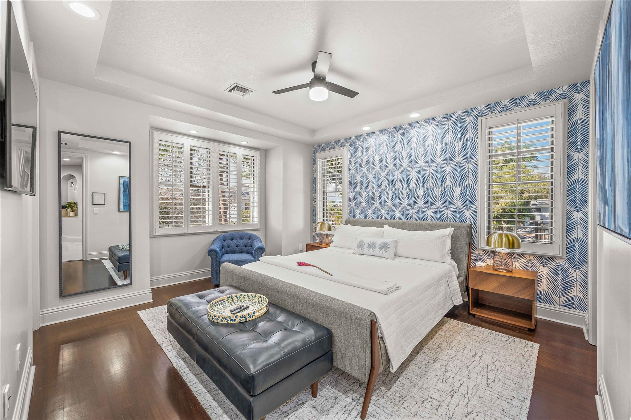 1958 Harbourview Dr.