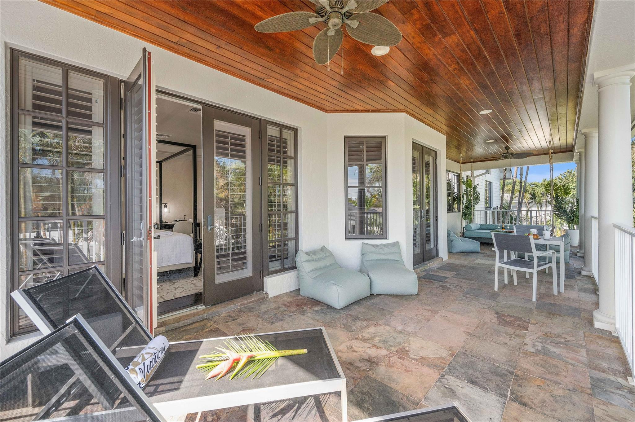 1958 Harbourview Dr.