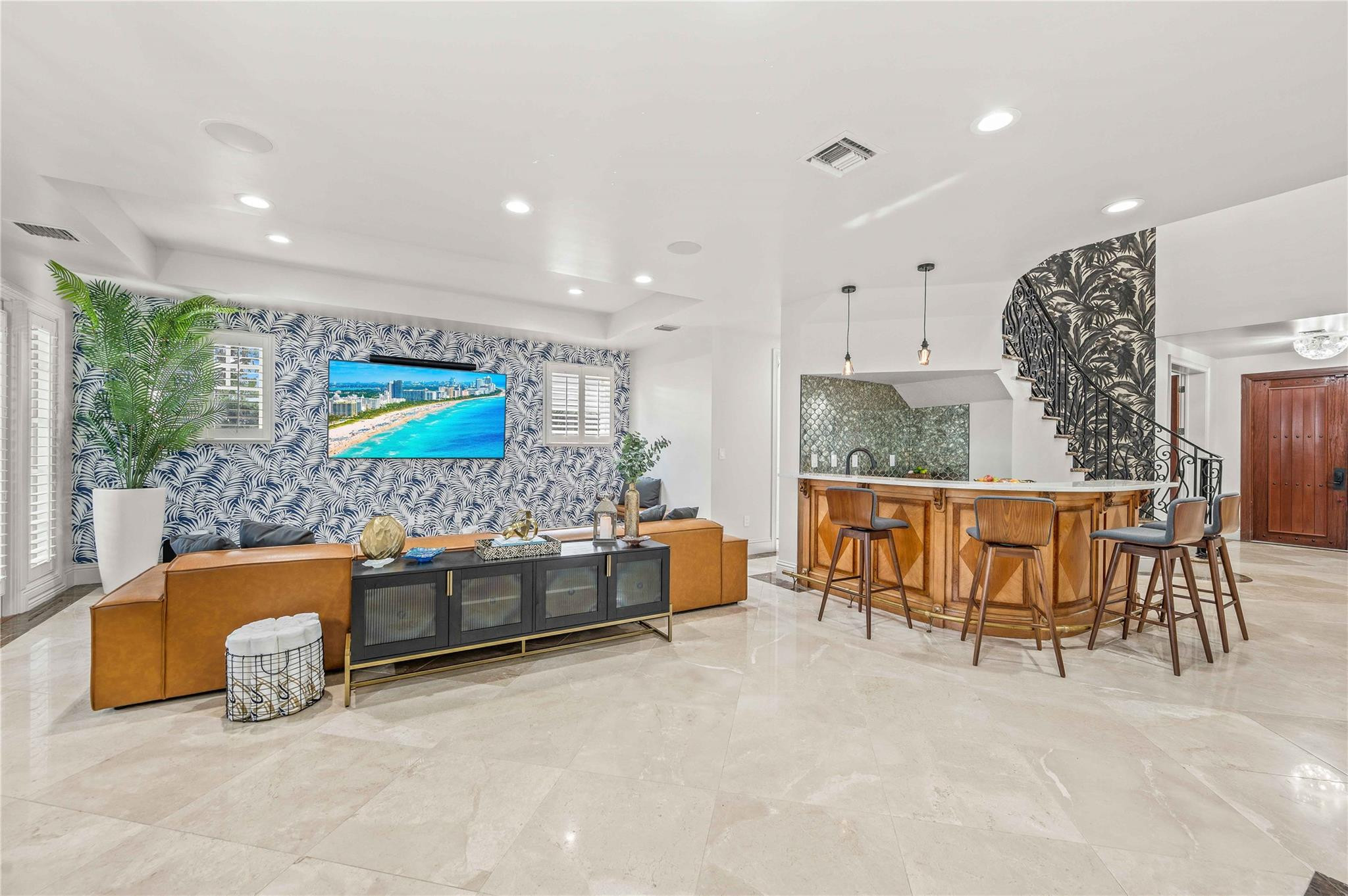 1958 Harbourview Dr.