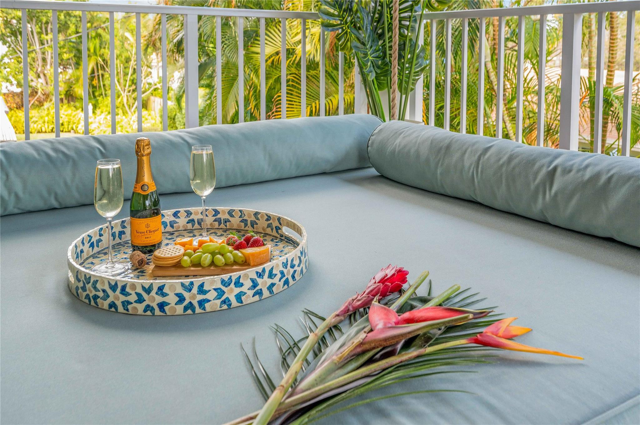 1958 Harbourview Dr.