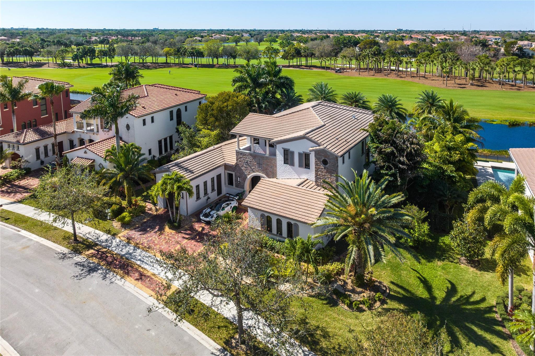 9910 Bay Leaf Ct