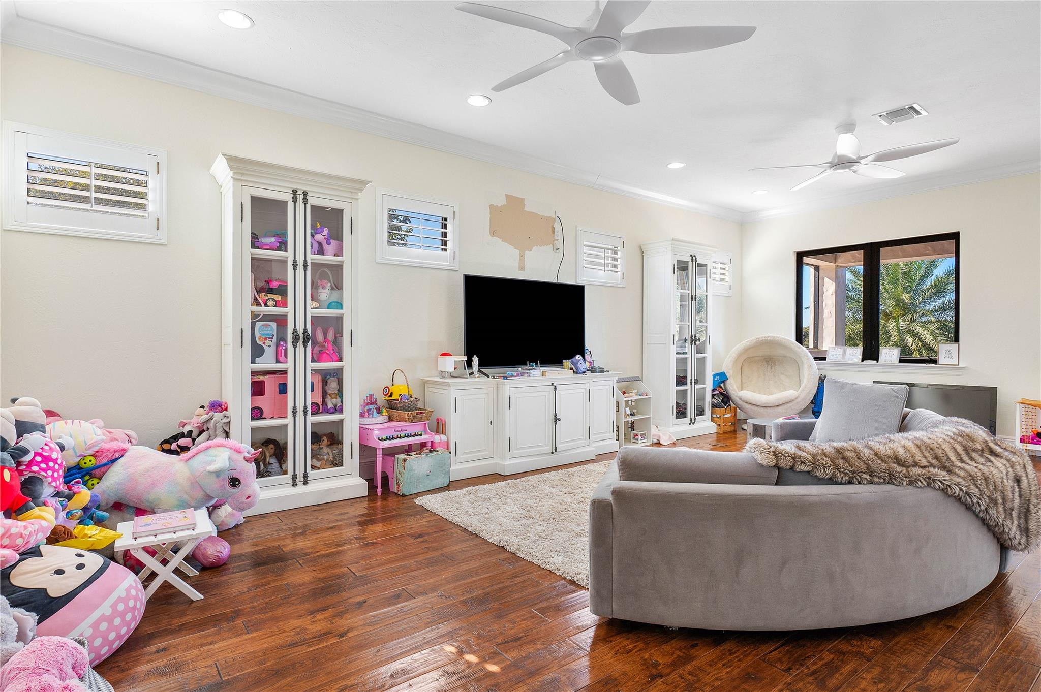 9910 Bay Leaf Ct