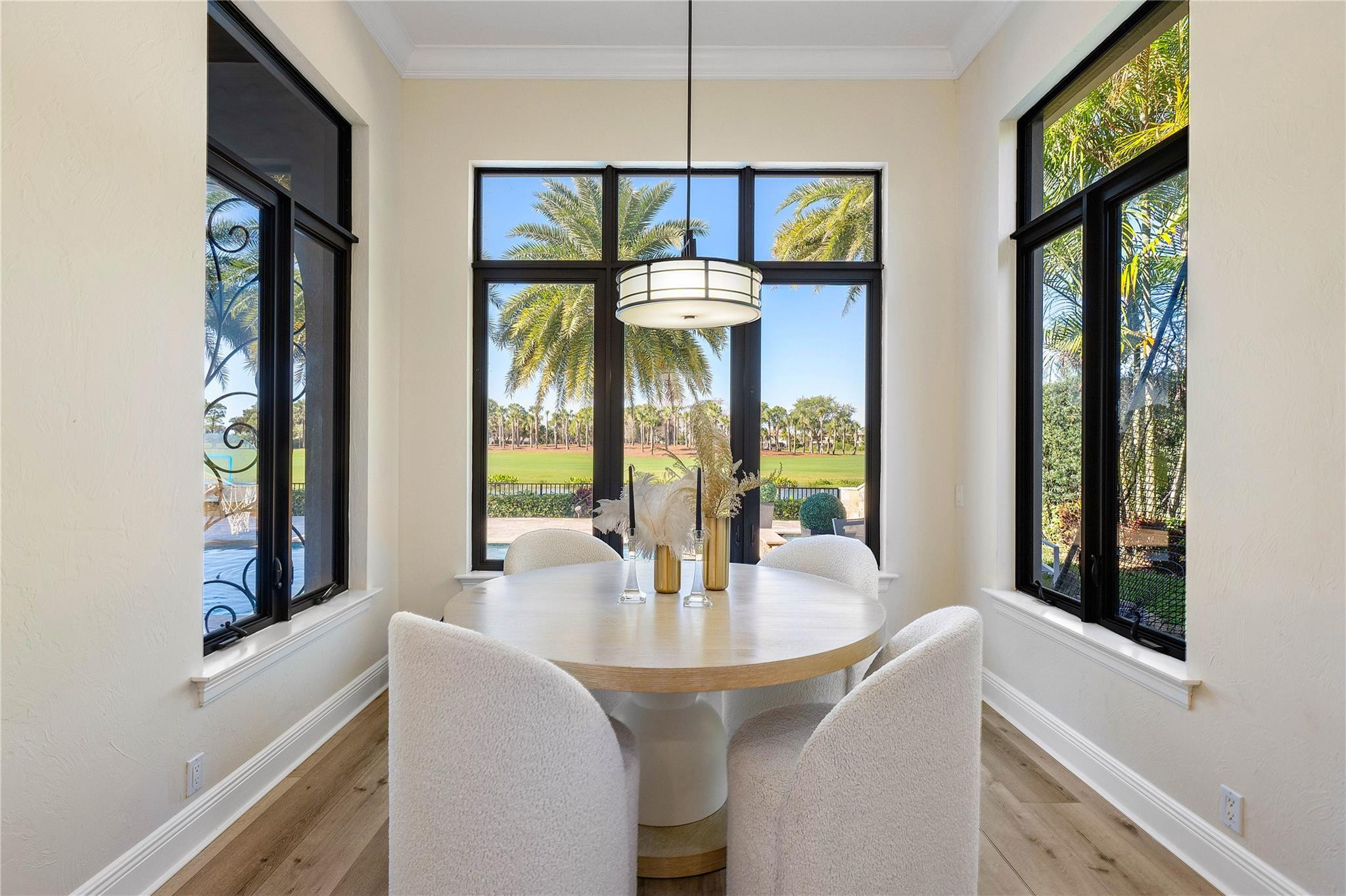9910 Bay Leaf Ct