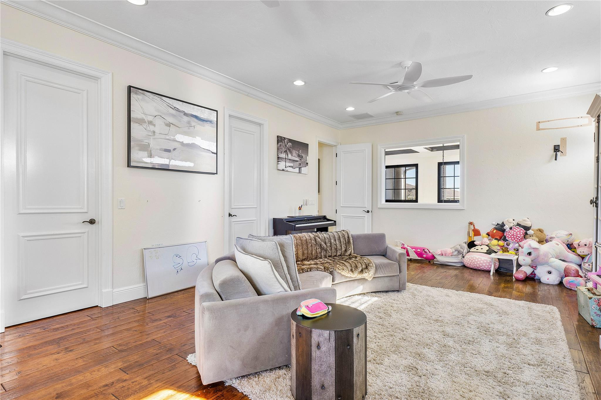 9910 Bay Leaf Ct