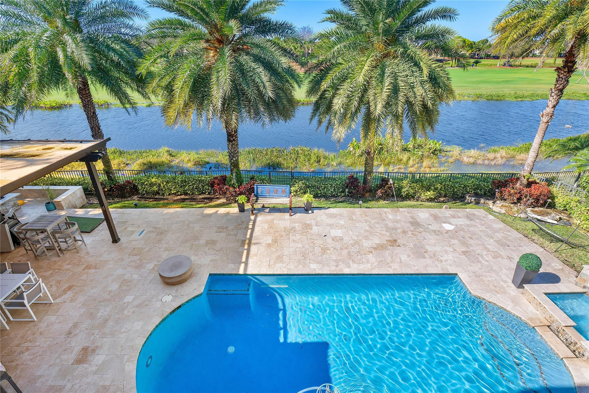 9910 Bay Leaf Ct