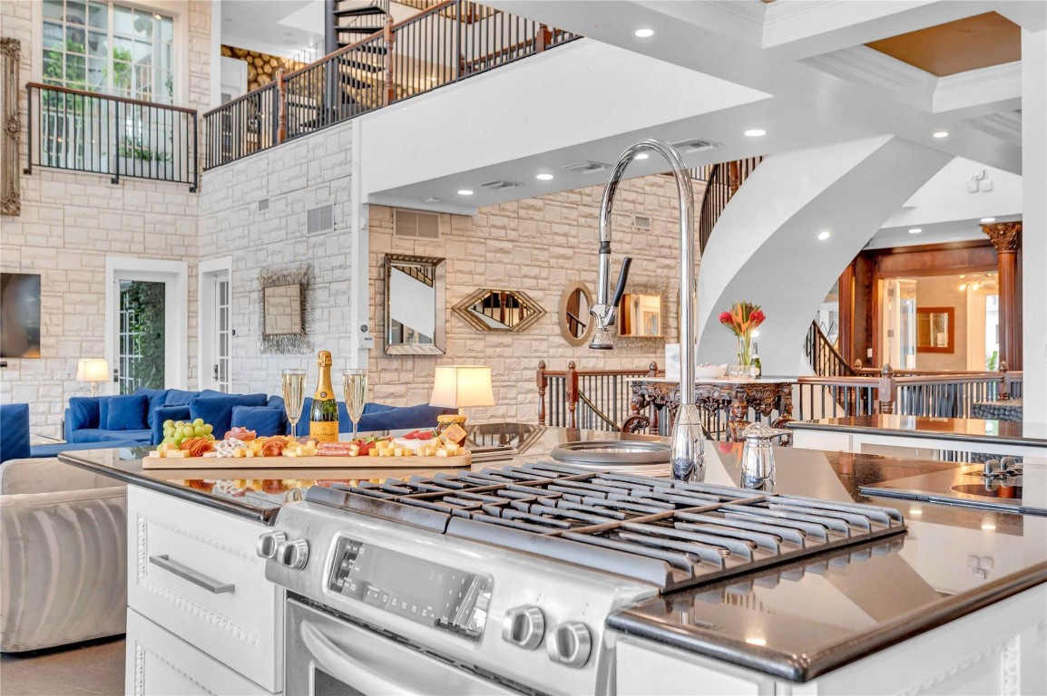 1317 Middle River Dr