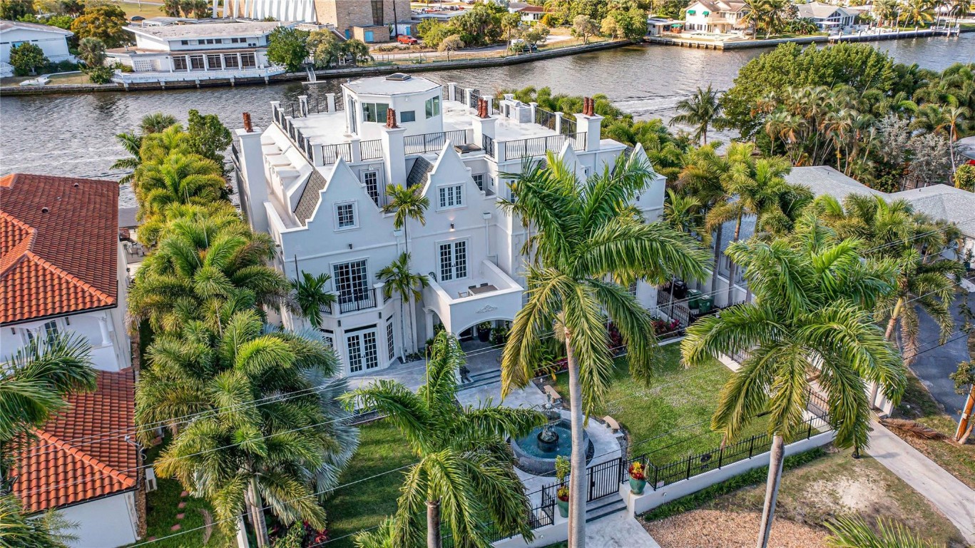 1317 Middle River Dr