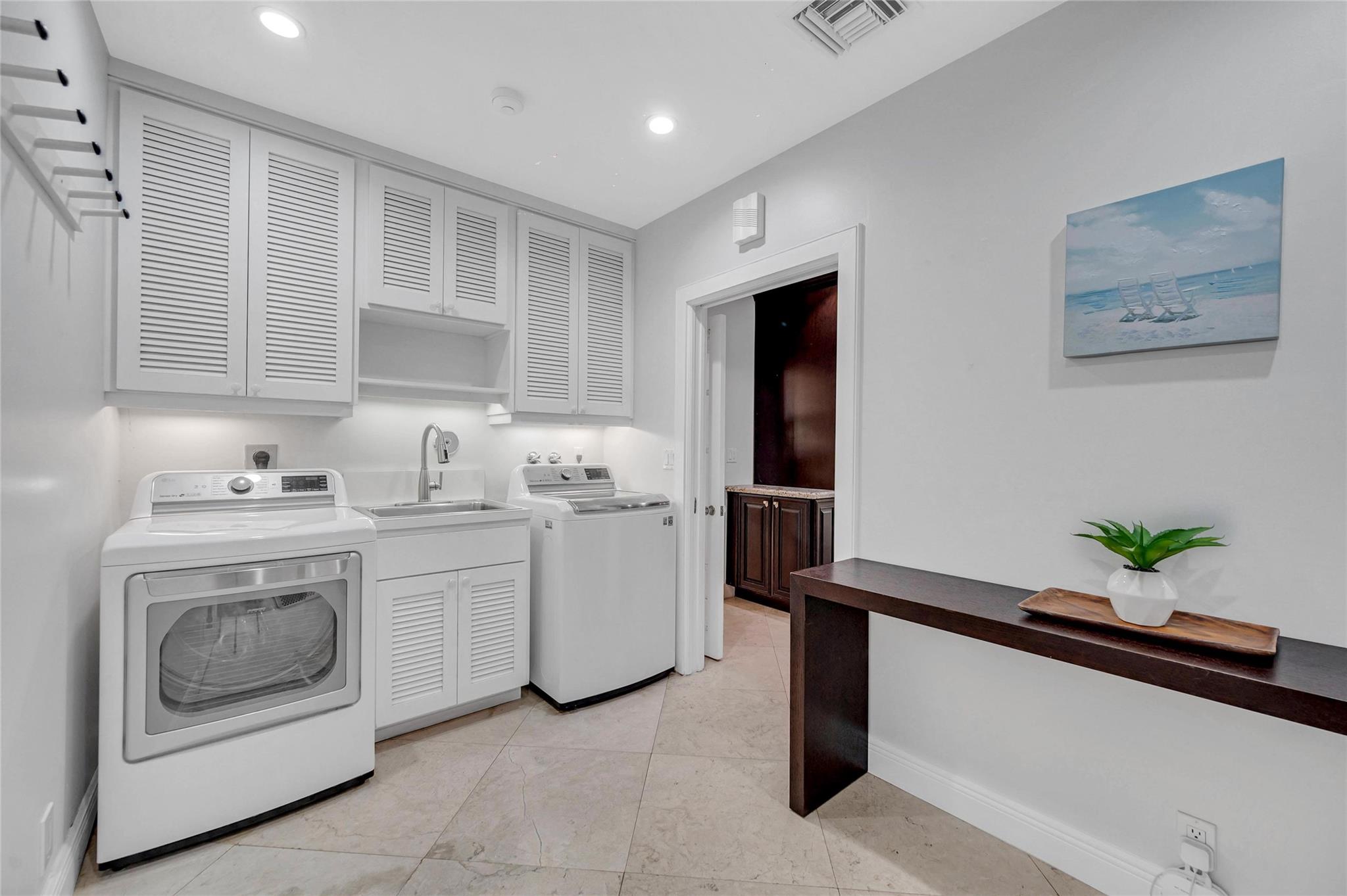1401 S Ocean Dr