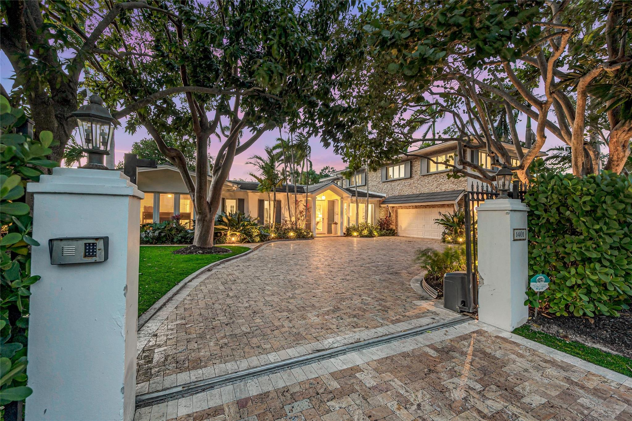 1401 S Ocean Dr