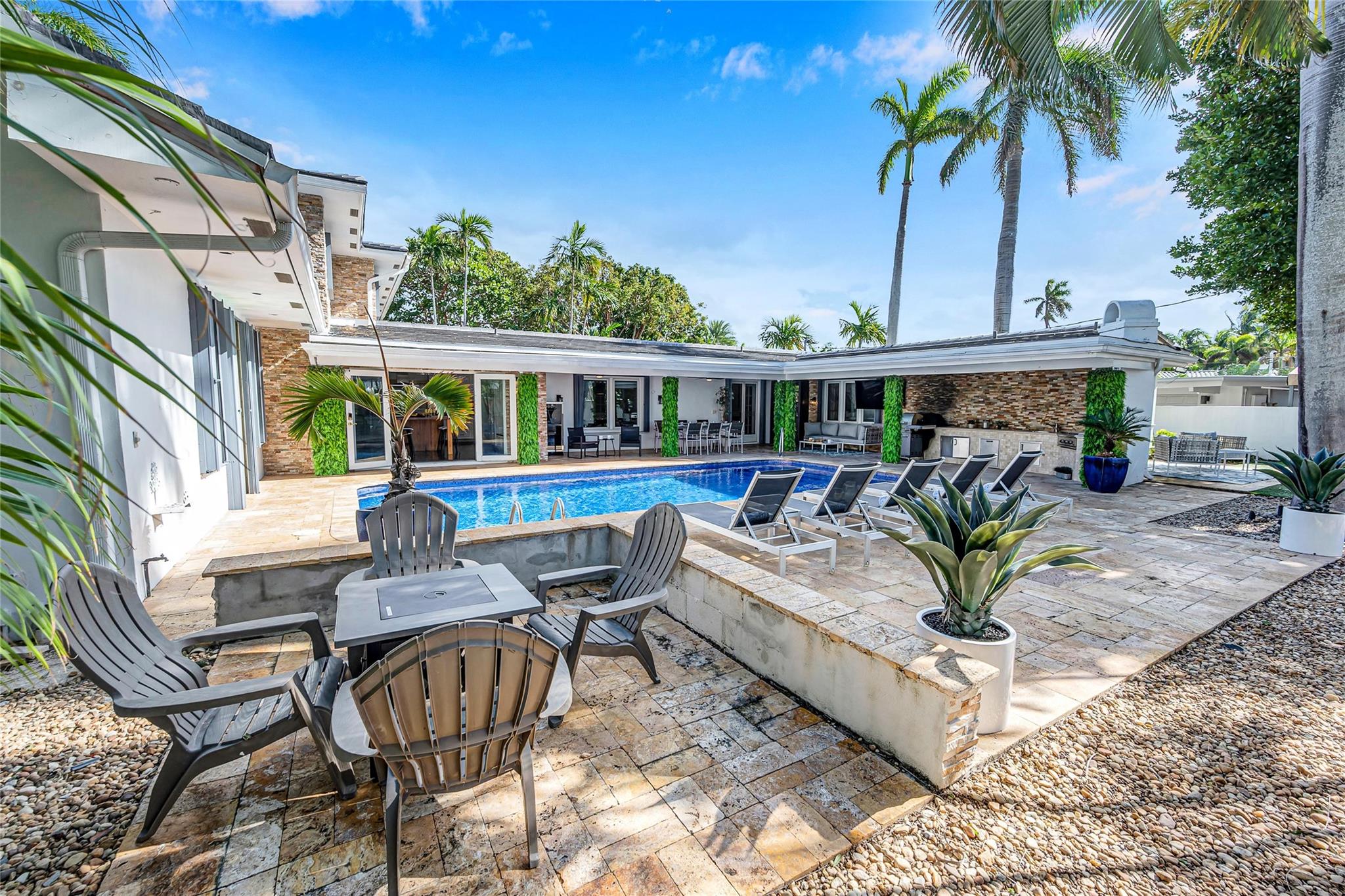 1401 S Ocean Dr