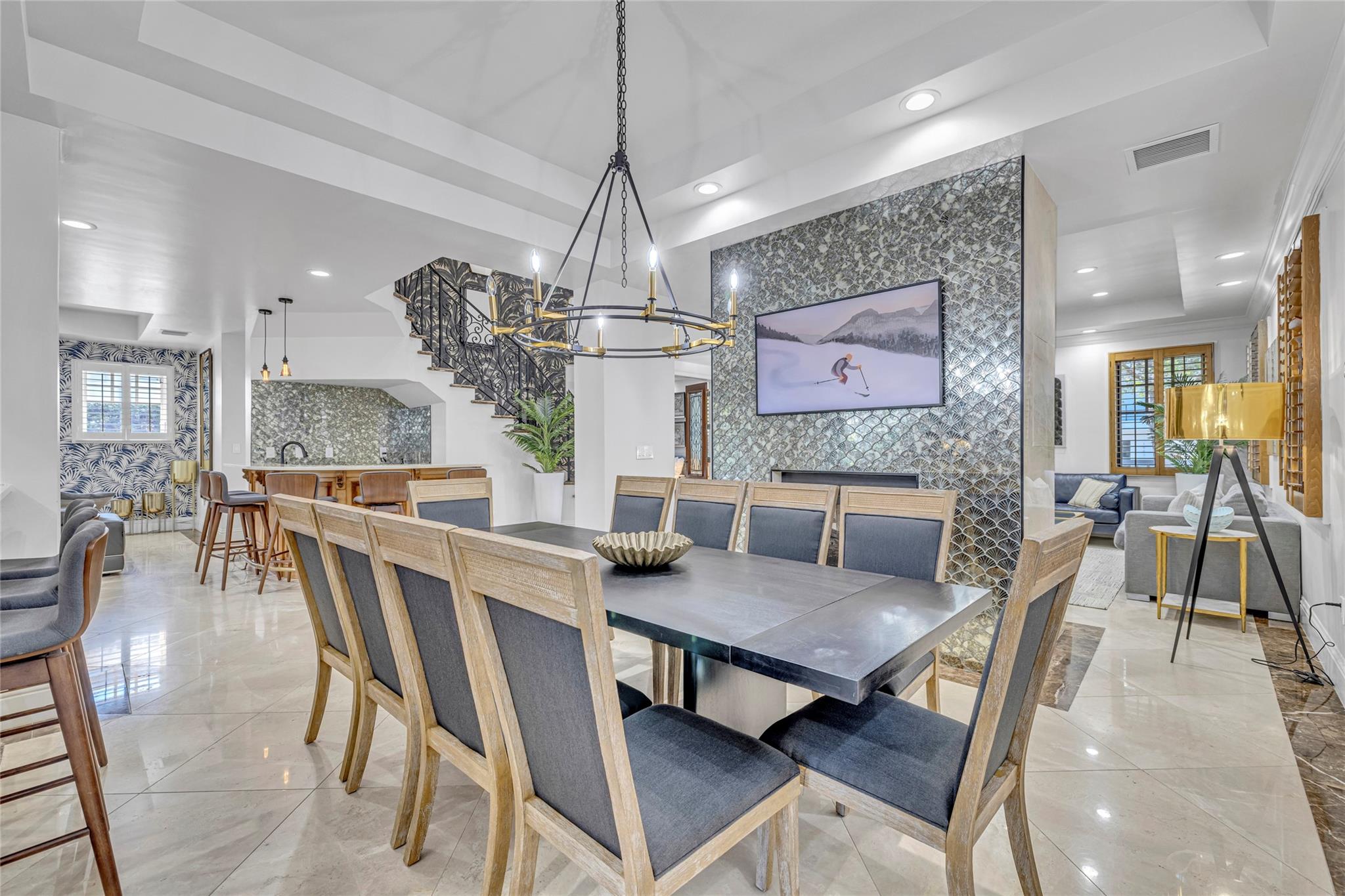 1958 Harbourview Dr.