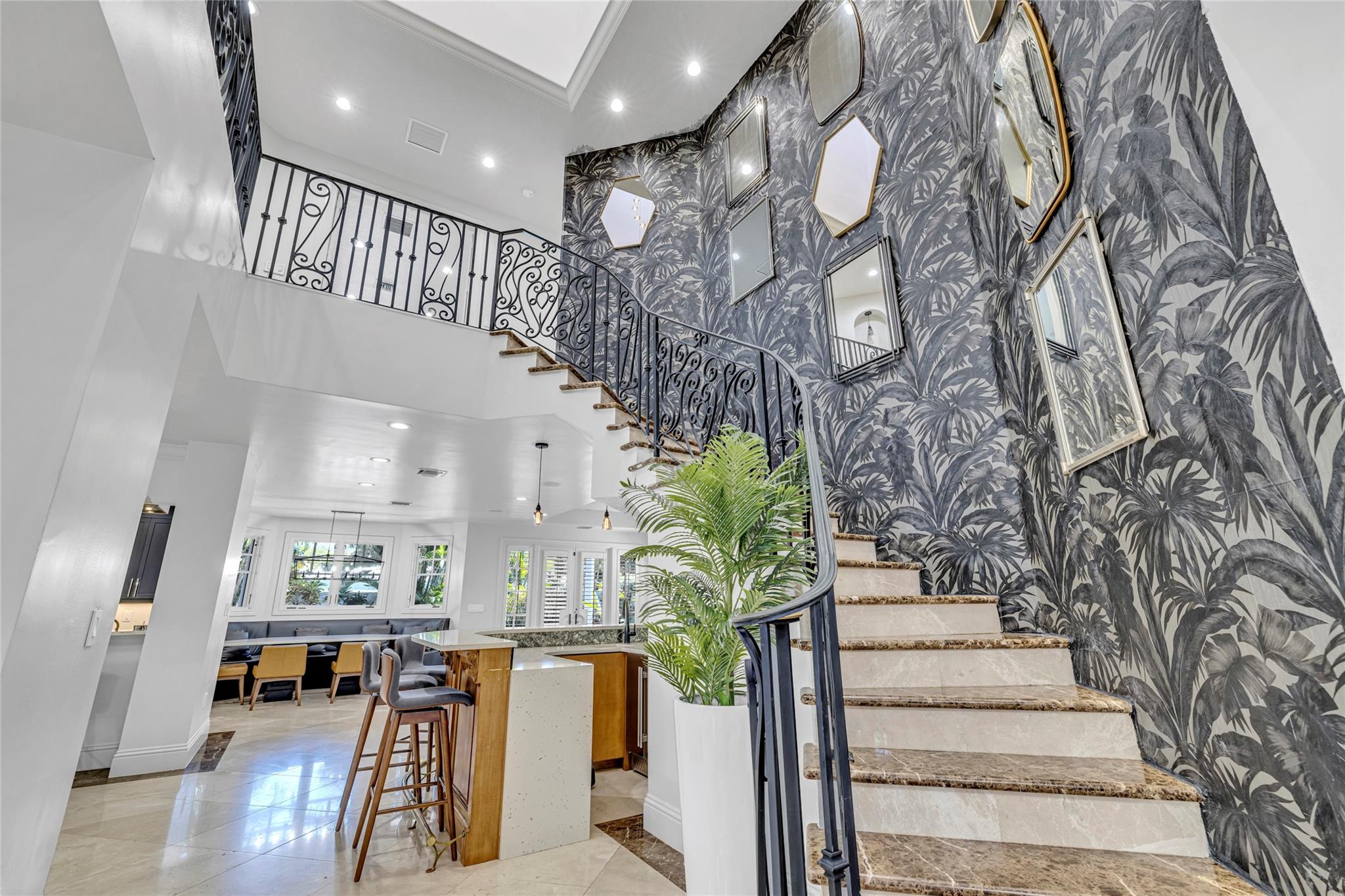 1958 Harbourview Dr.