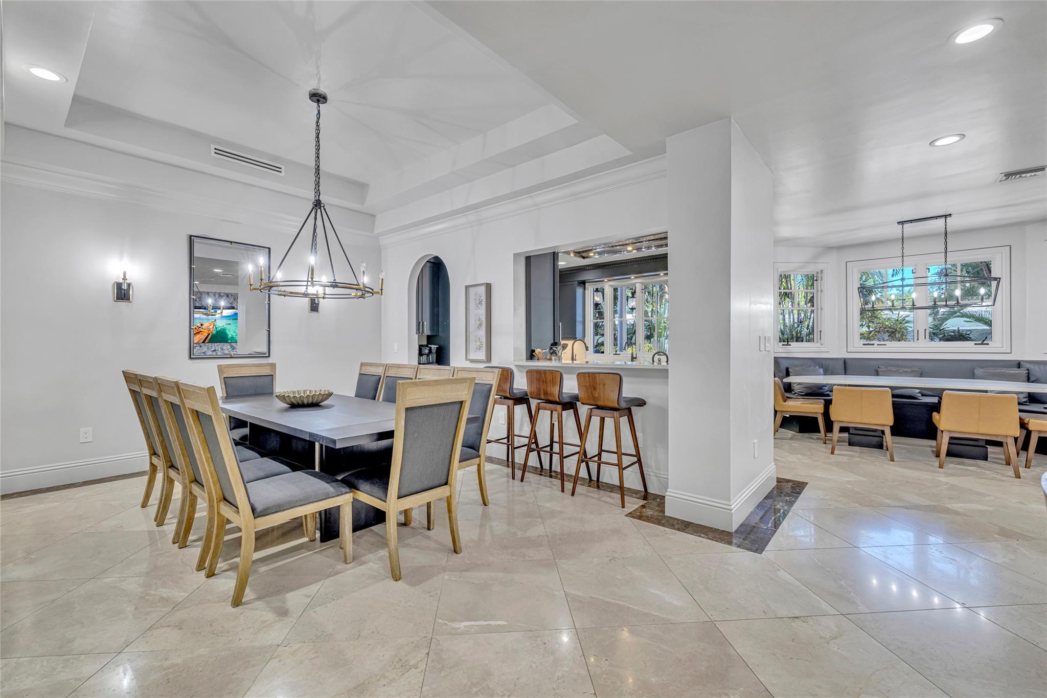 1958 Harbourview Dr.