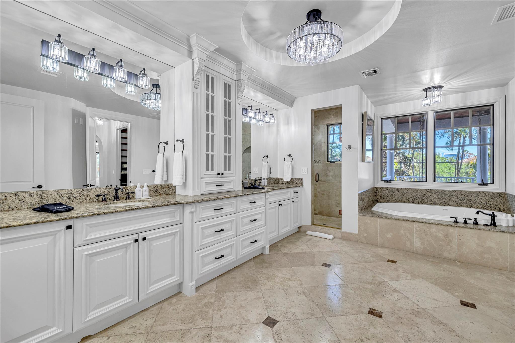 1958 Harbourview Dr.