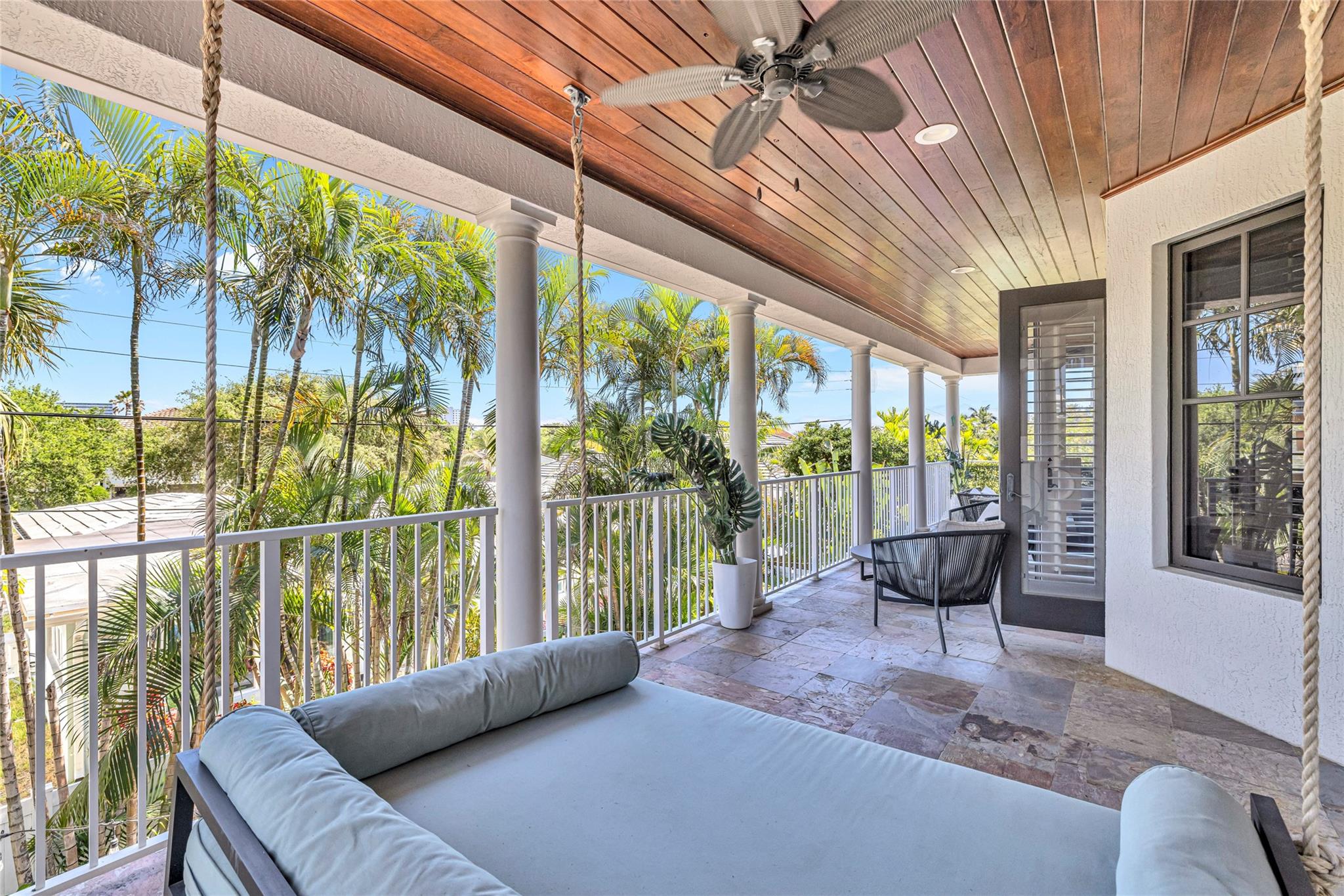 1958 Harbourview Dr.