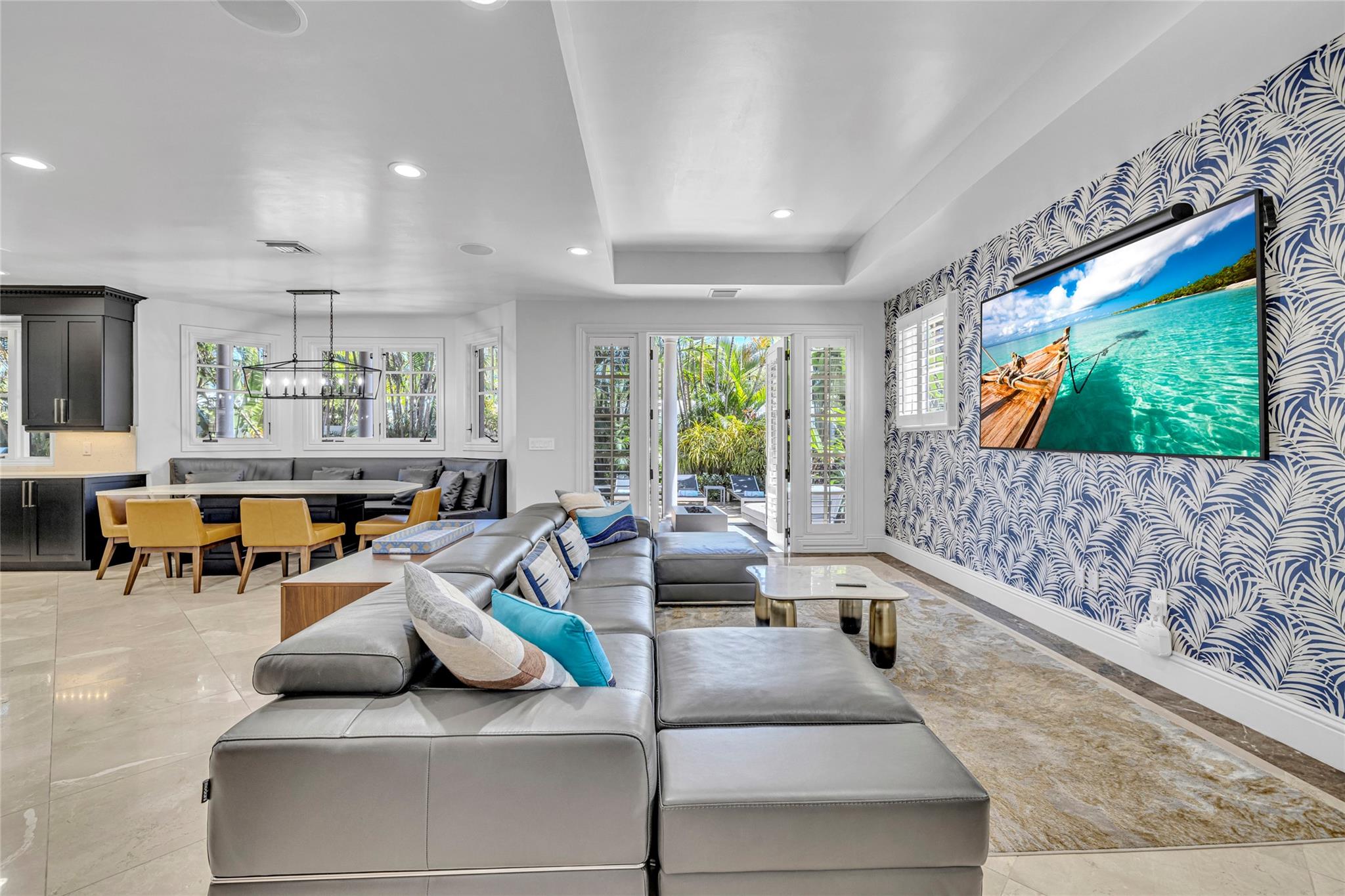 1958 Harbourview Dr.