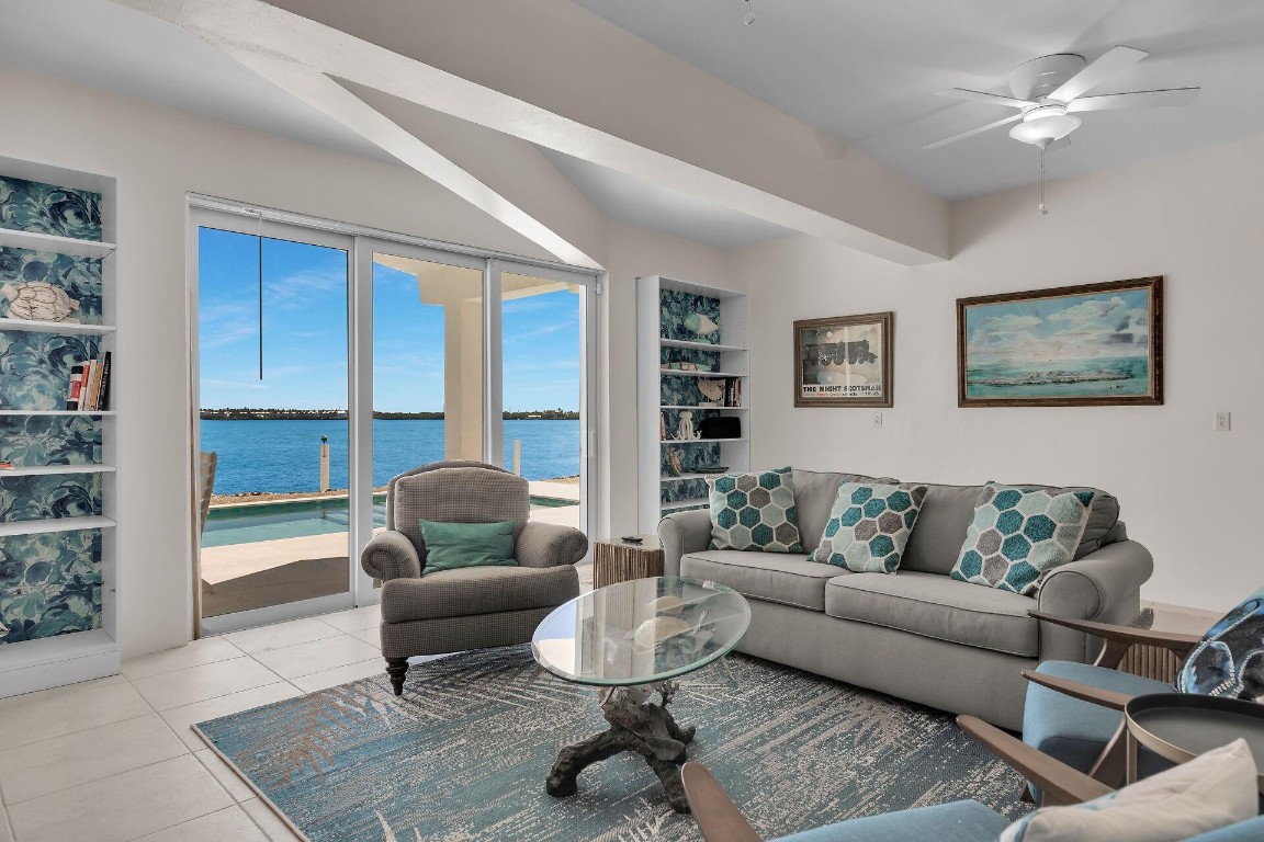 347 Stirrup Key Blvd