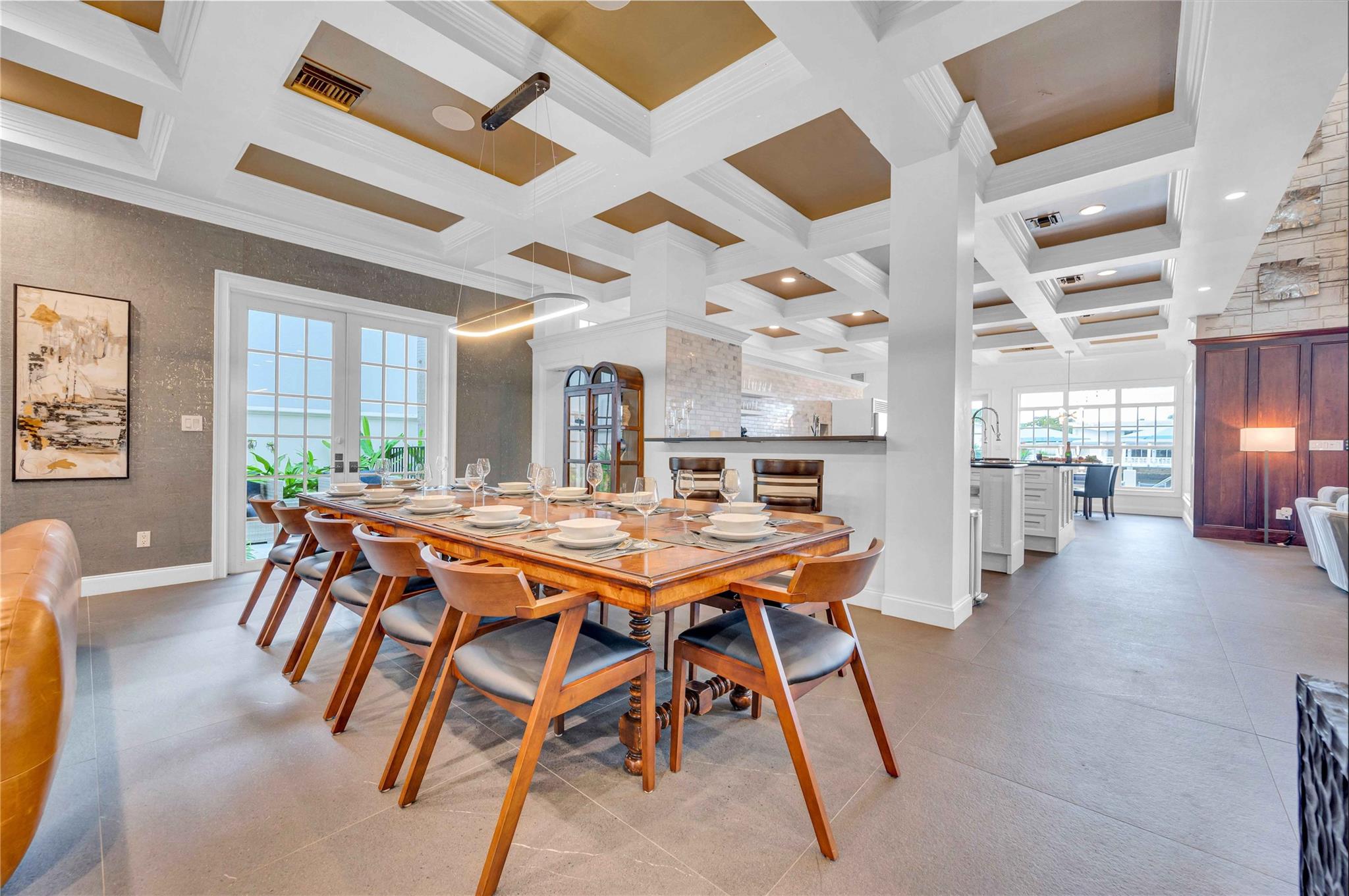 1317 Middle River Dr