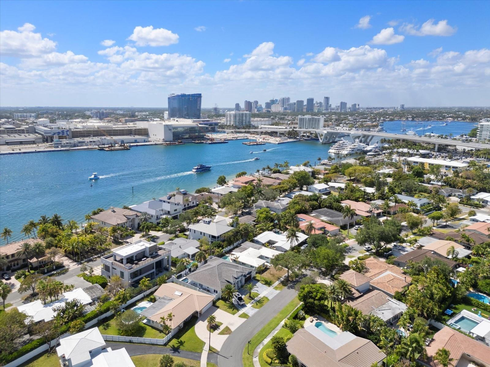 1950 Harbourview Dr