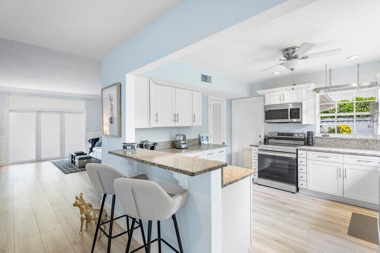 233 Lake Terrace