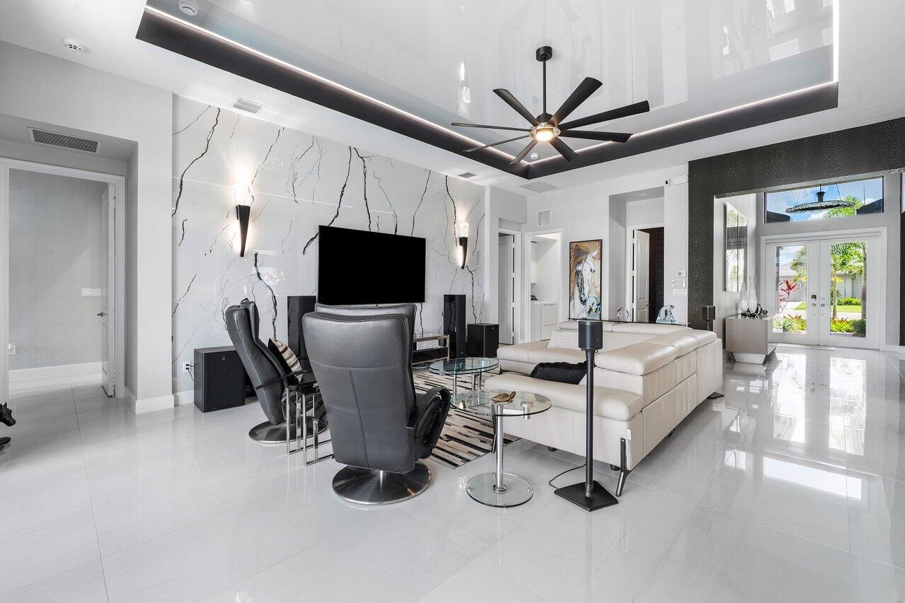 9850 Evergreen Woods Lane
