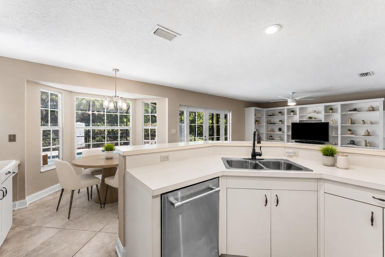 3331 NW 71st Street