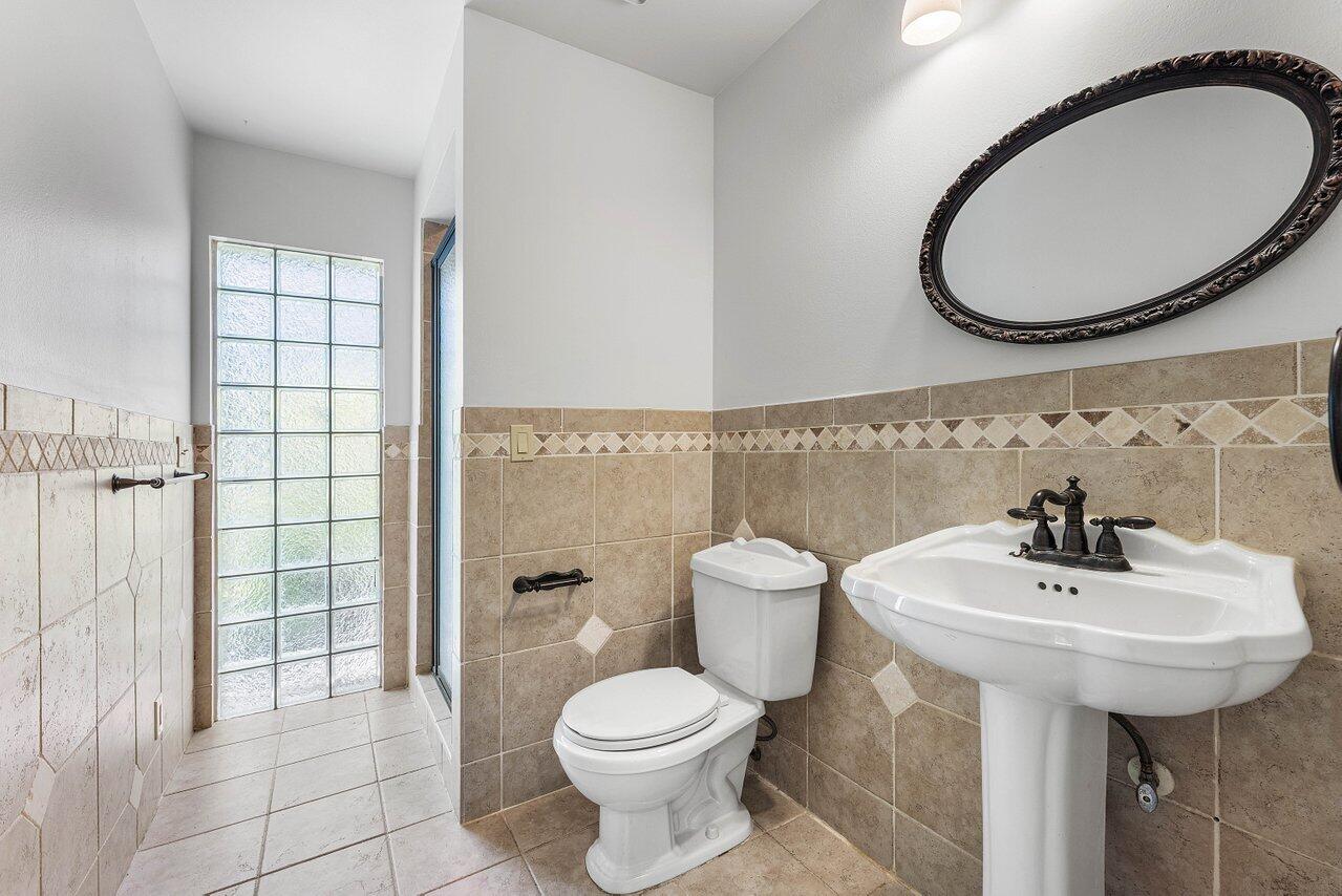 3331 NW 71st Street