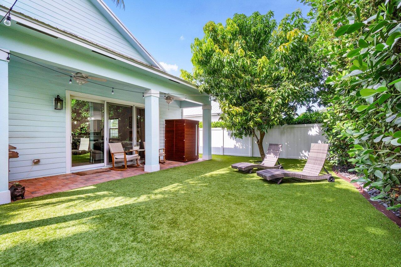 405 Coconut Avenue