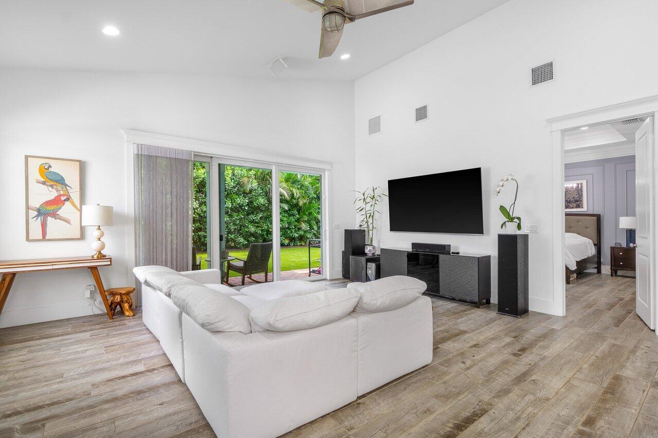 405 Coconut Avenue