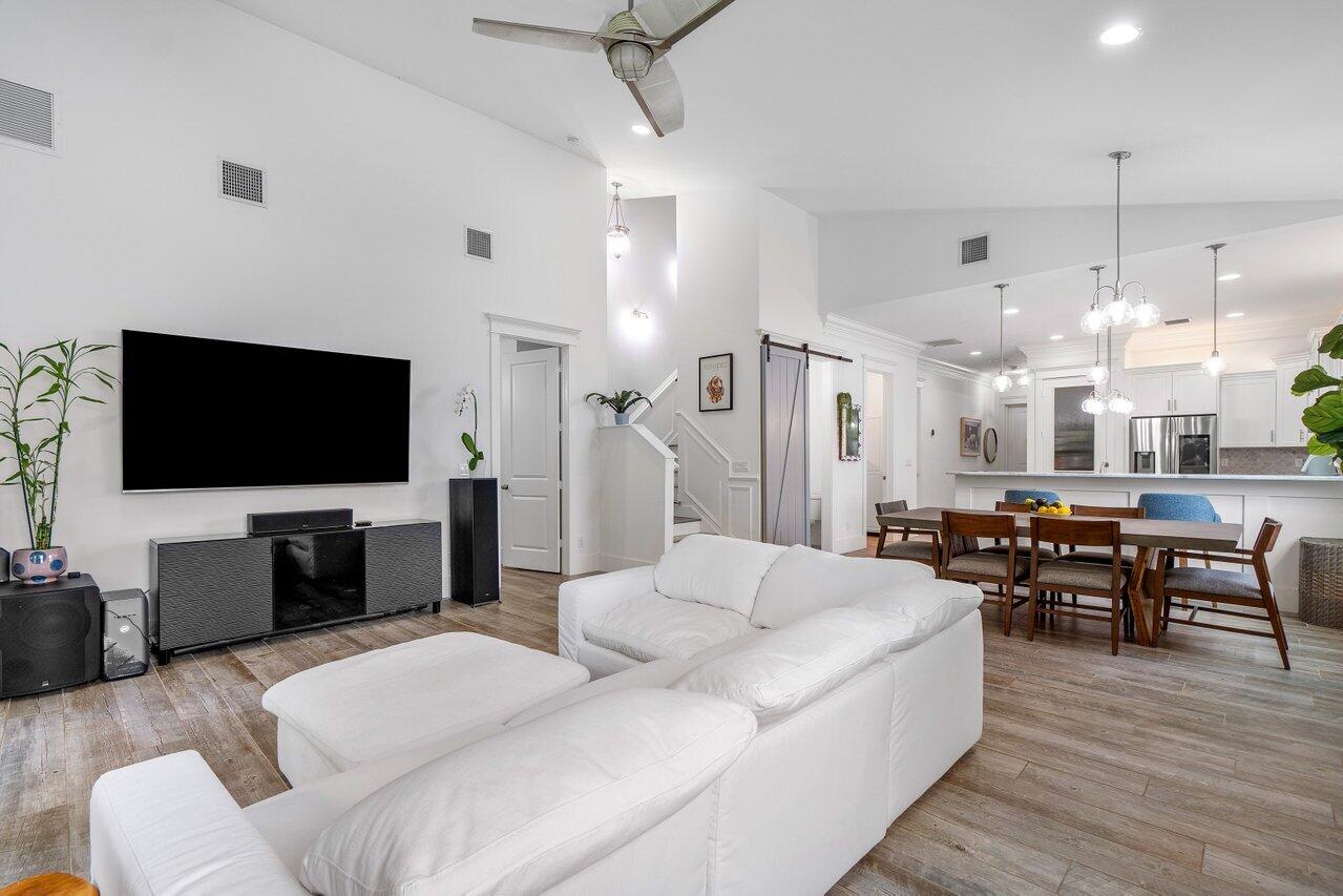 405 Coconut Avenue