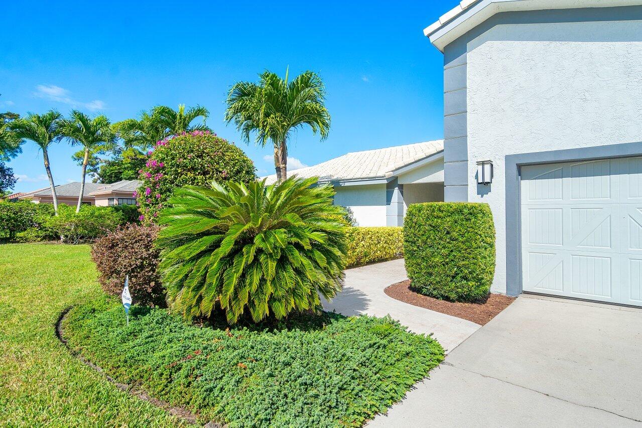 3365 Lakeview Drive
