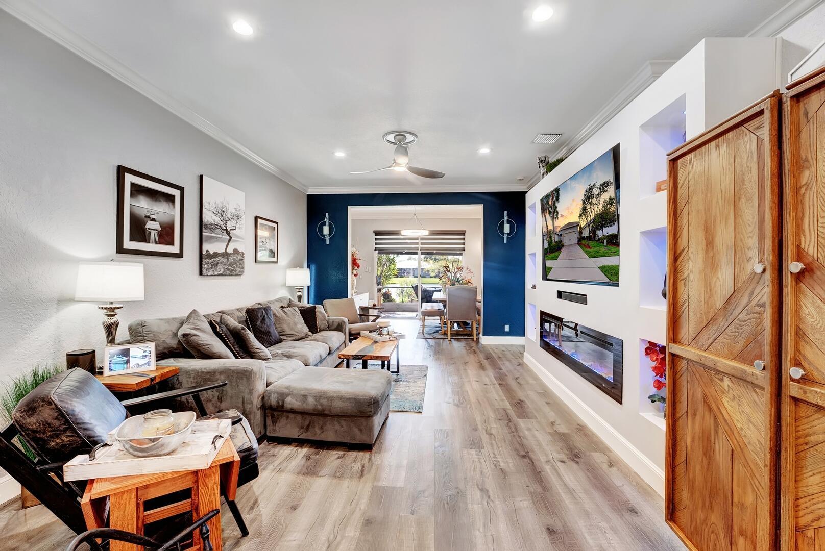 10749 Royal Caribbean Circle