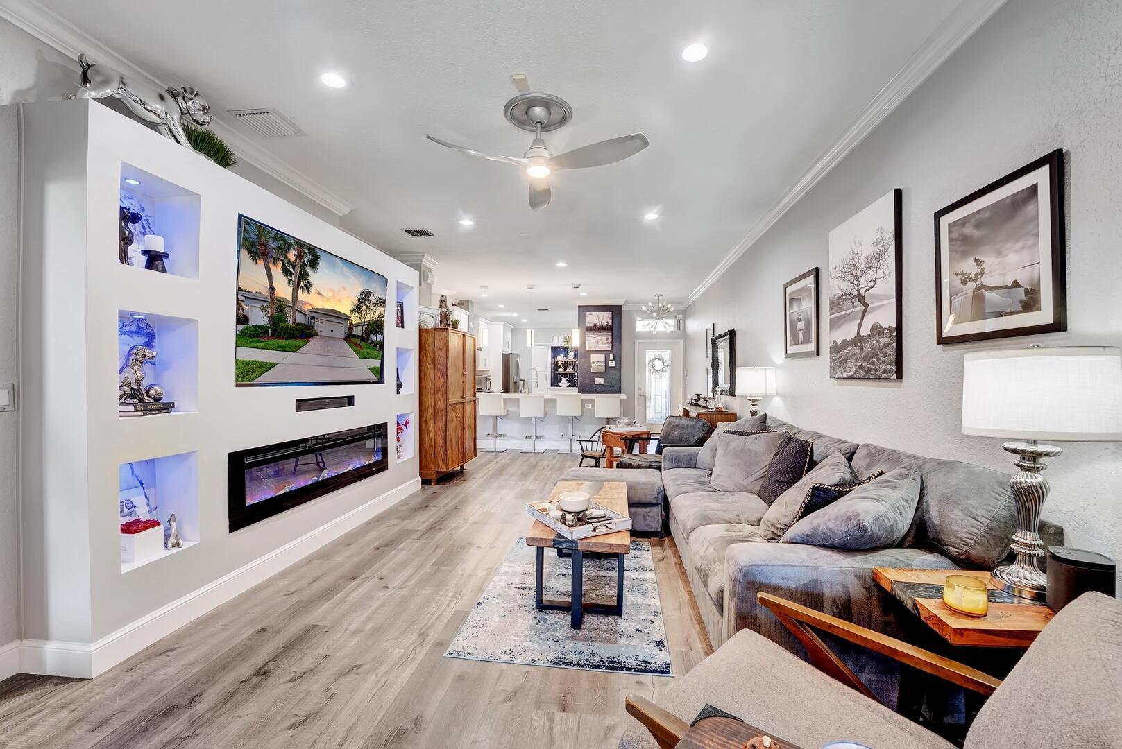 10749 Royal Caribbean Circle