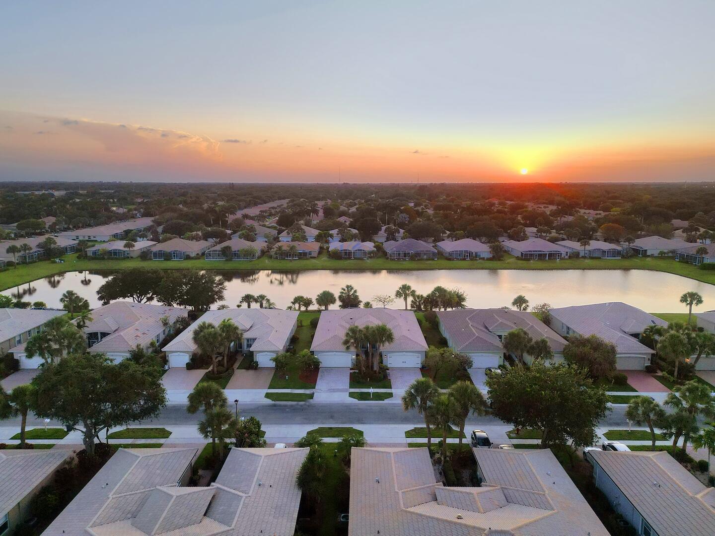 10749 Royal Caribbean Circle