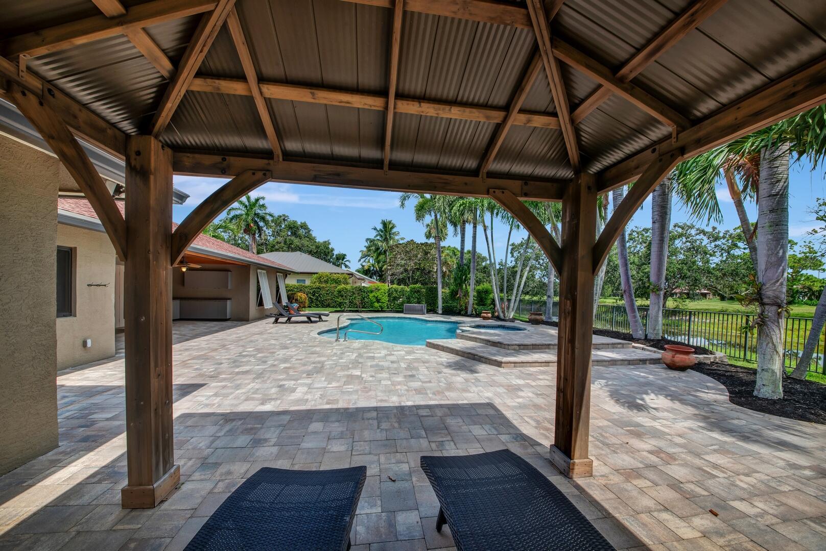 4411 Caryota Drive