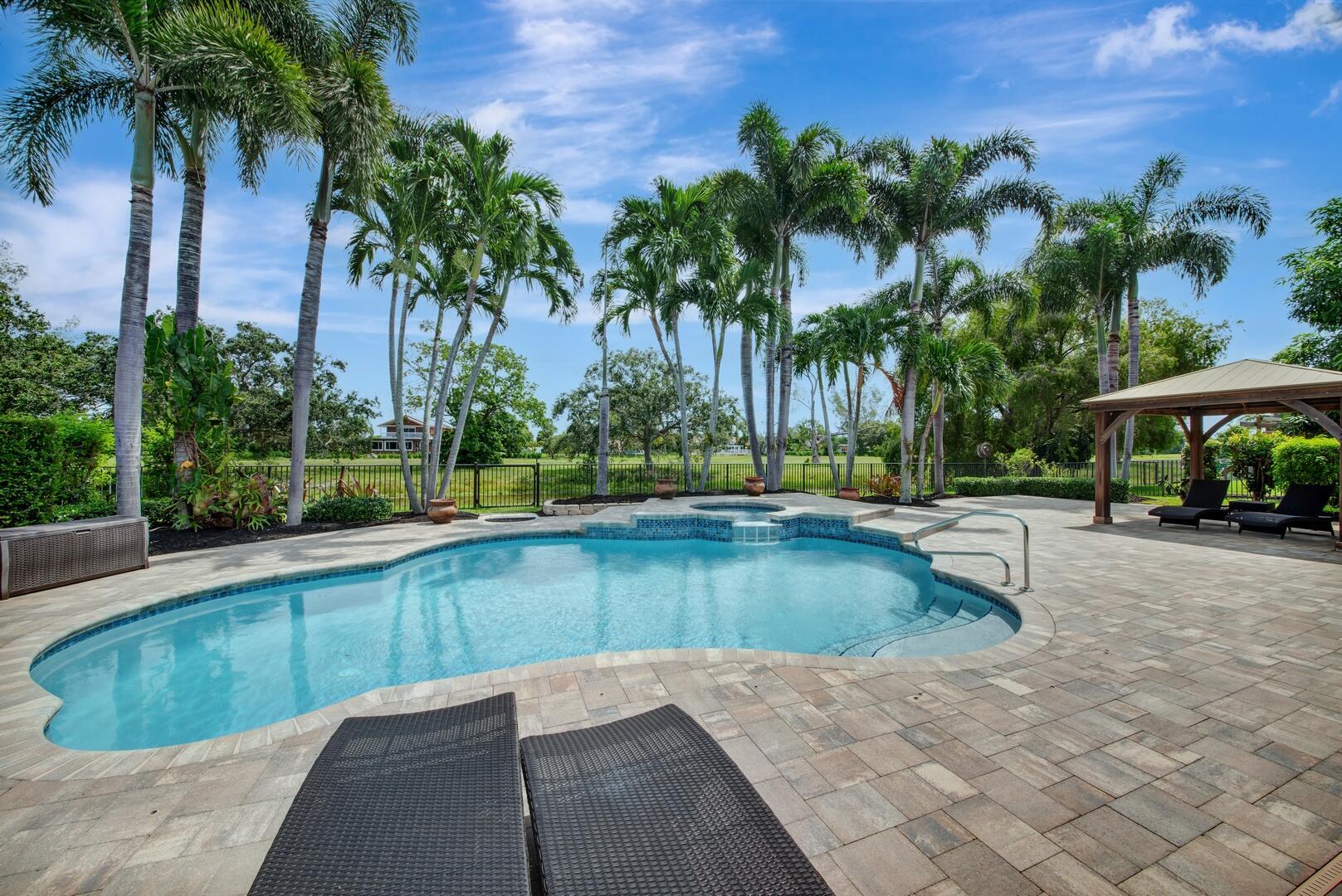 4411 Caryota Drive